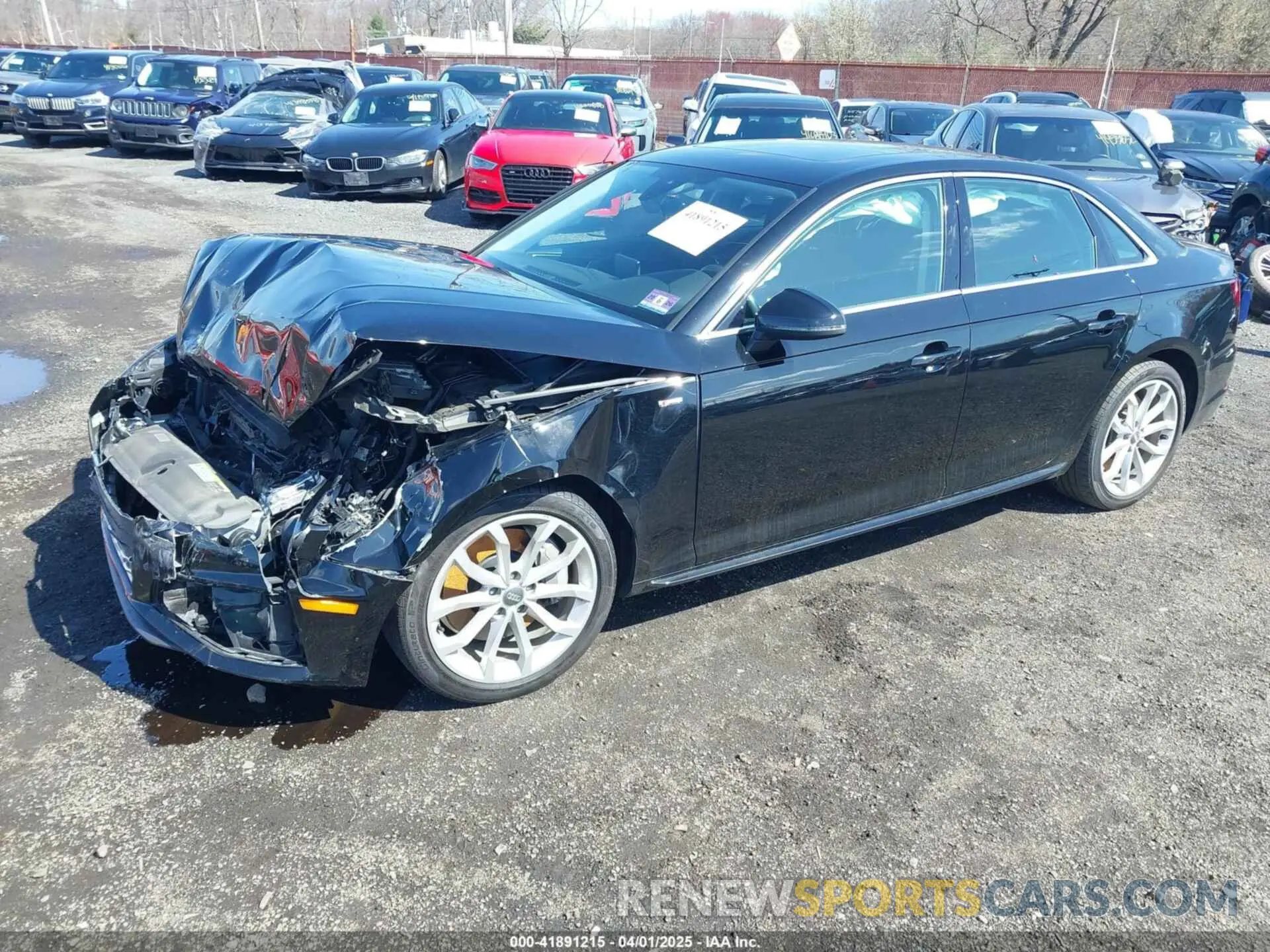 2 fotografías del automóvil dañado WAUDNAF47KA107169 AUDI A4 2019