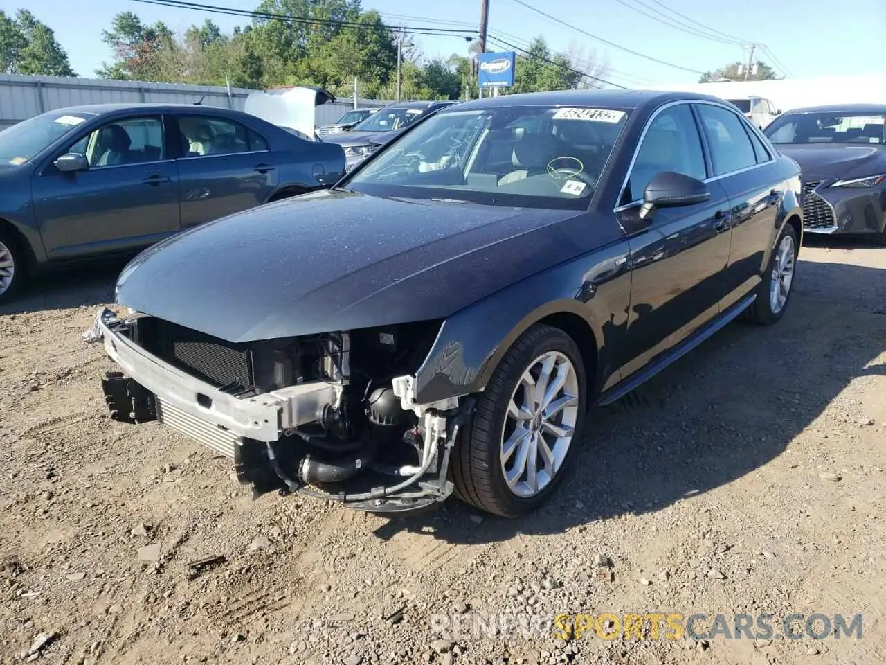 2 fotografías del automóvil dañado WAUDNAF4XKA073986 AUDI A4 2019