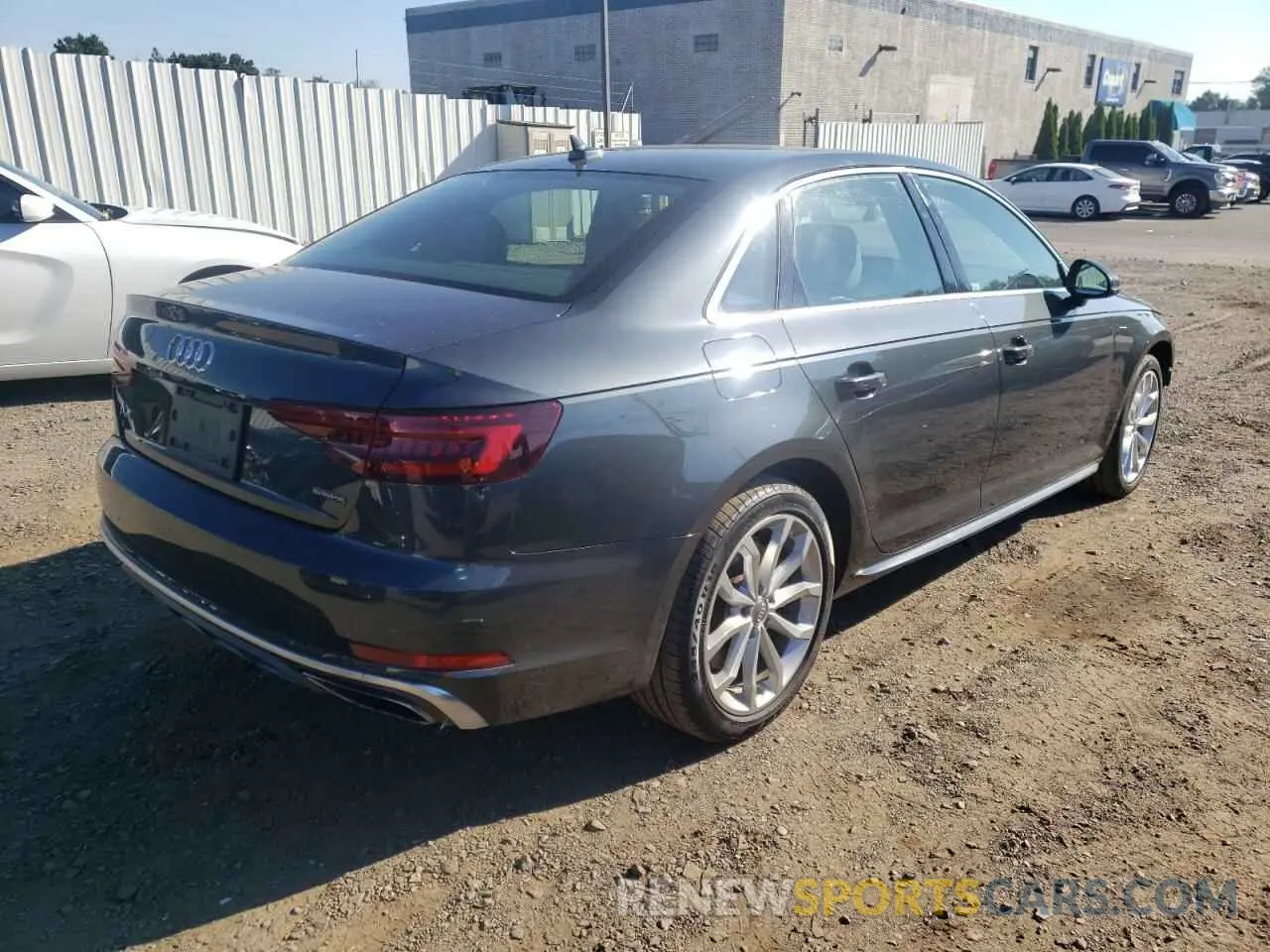 4 fotografías del automóvil dañado WAUDNAF4XKA073986 AUDI A4 2019