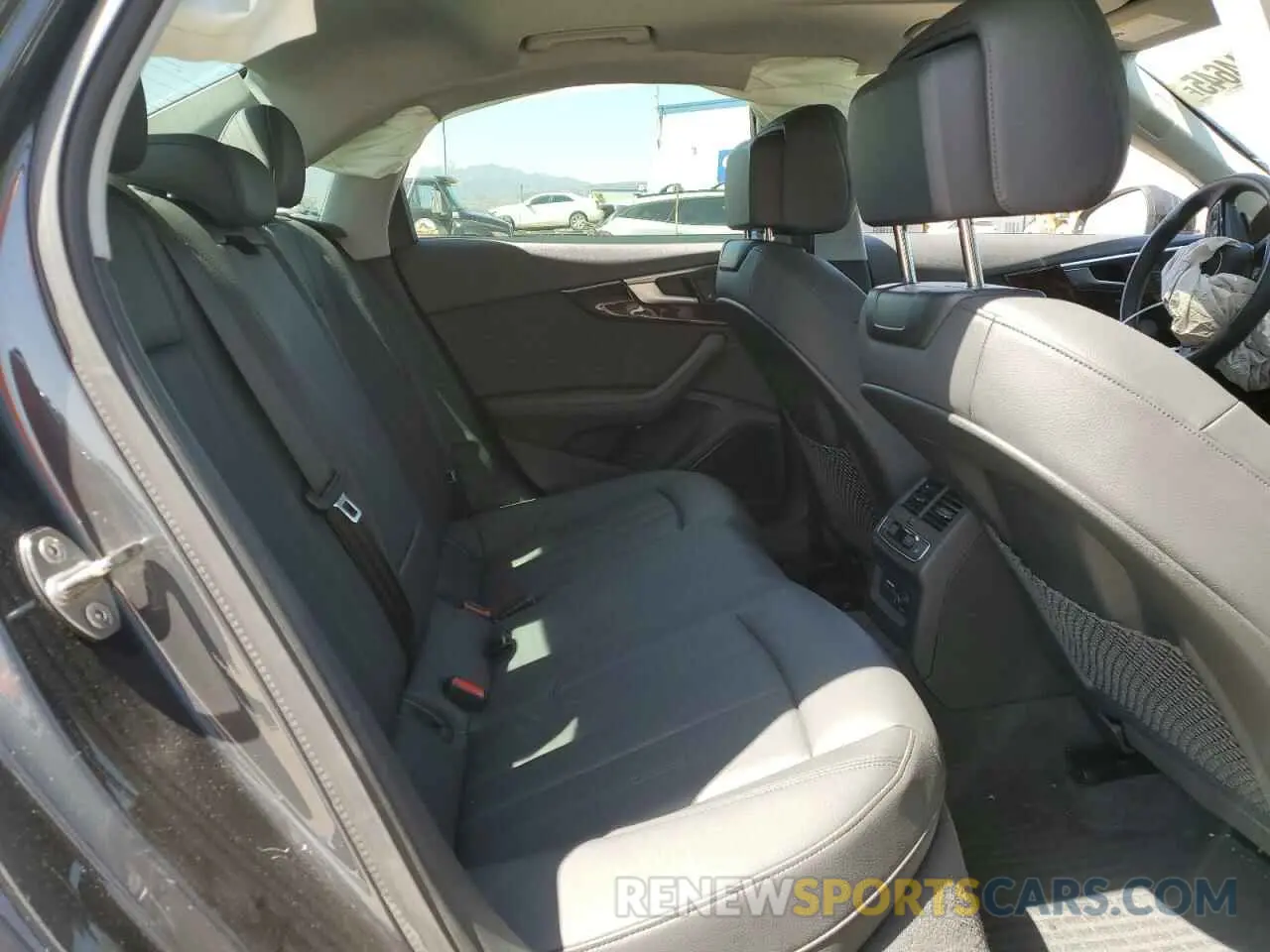 10 fotografías del automóvil dañado WAUENAF40KN015544 AUDI A4 2019