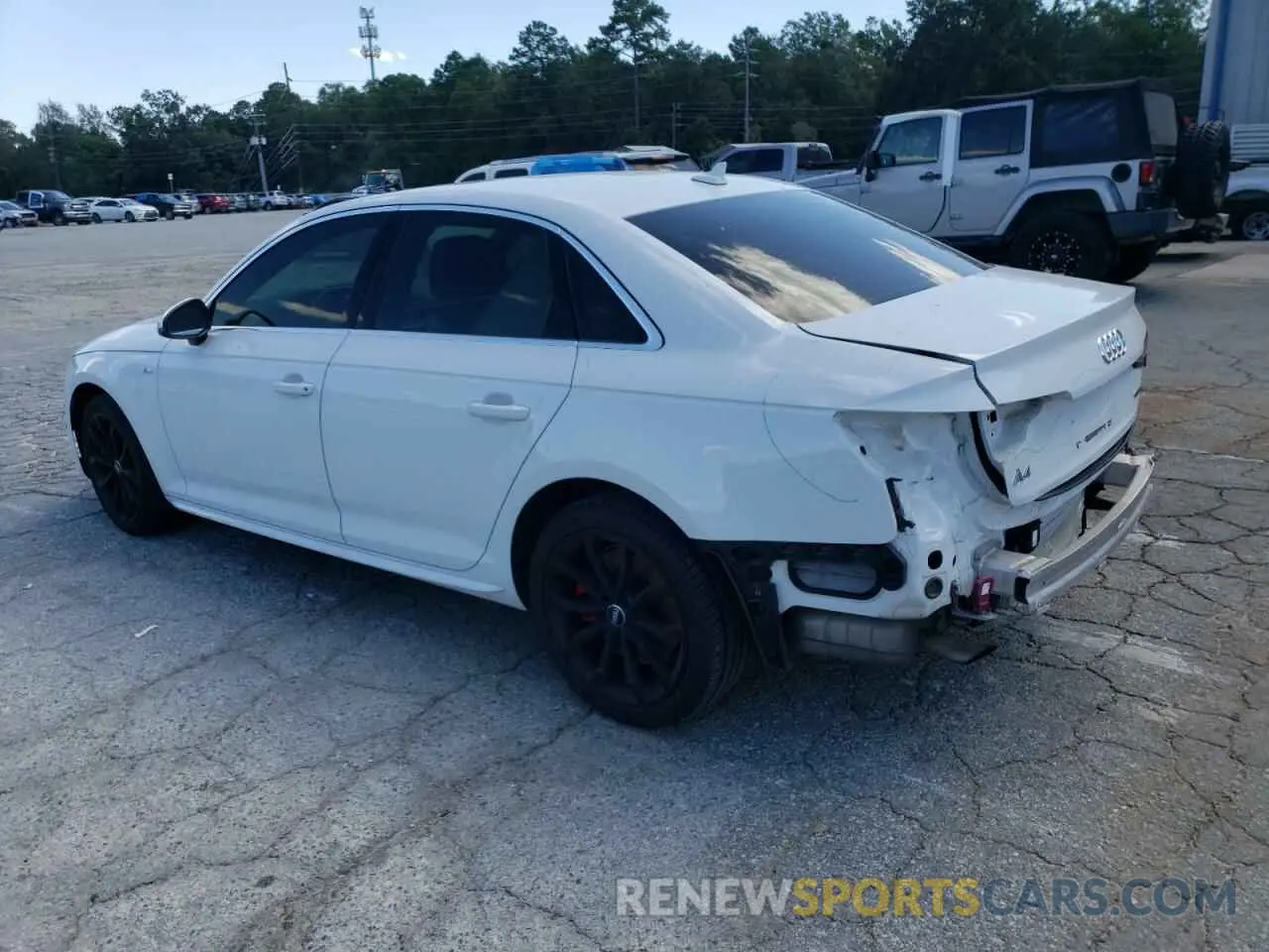 2 fotografías del automóvil dañado WAUENAF41KN007050 AUDI A4 2019