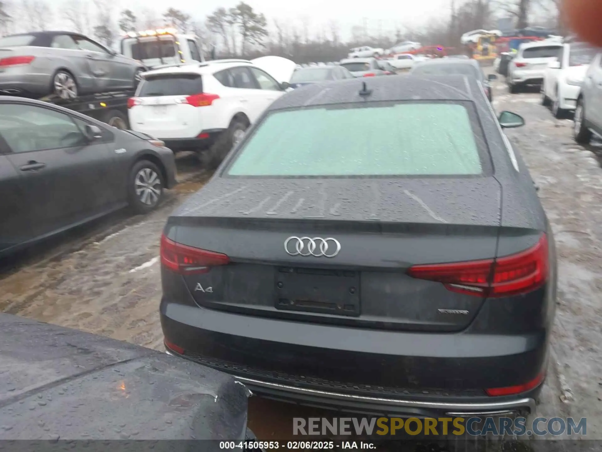 16 fotografías del automóvil dañado WAUENAF42KN012581 AUDI A4 2019