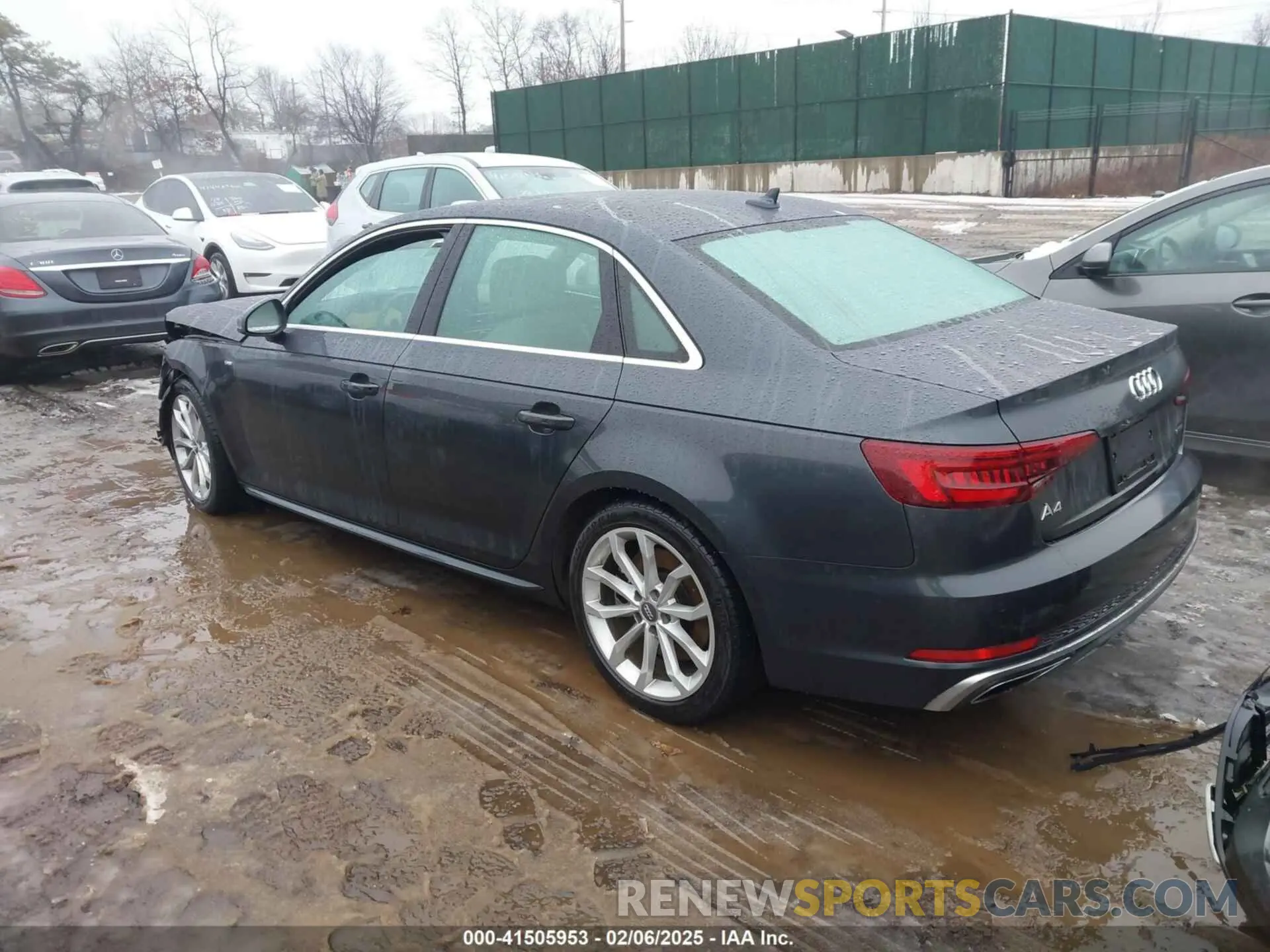 3 fotografías del automóvil dañado WAUENAF42KN012581 AUDI A4 2019
