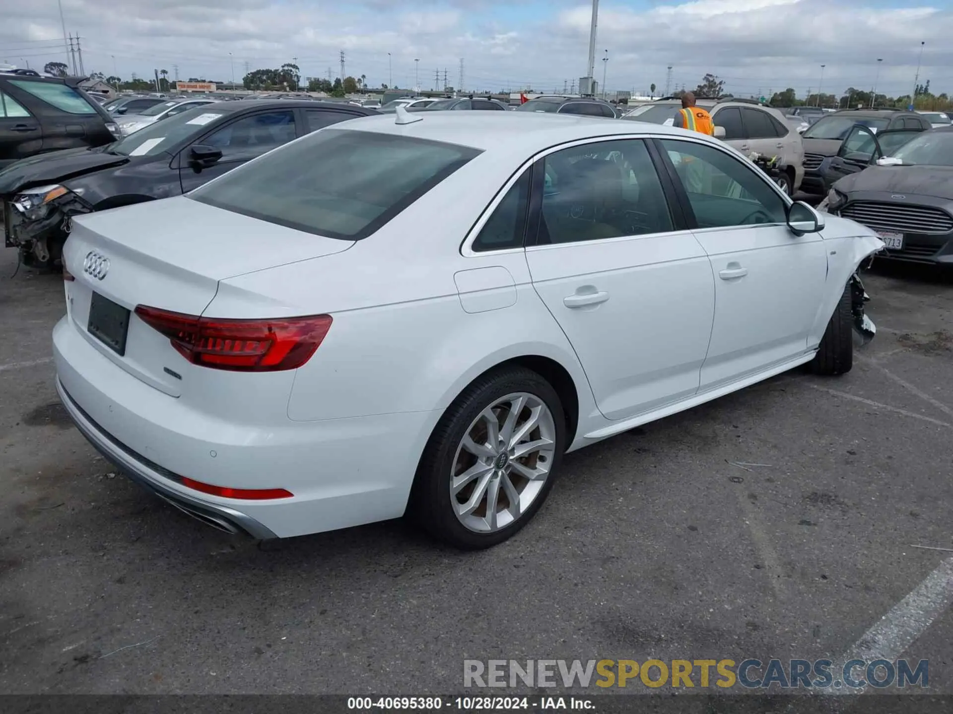 4 fotografías del automóvil dañado WAUENAF42KN013293 AUDI A4 2019