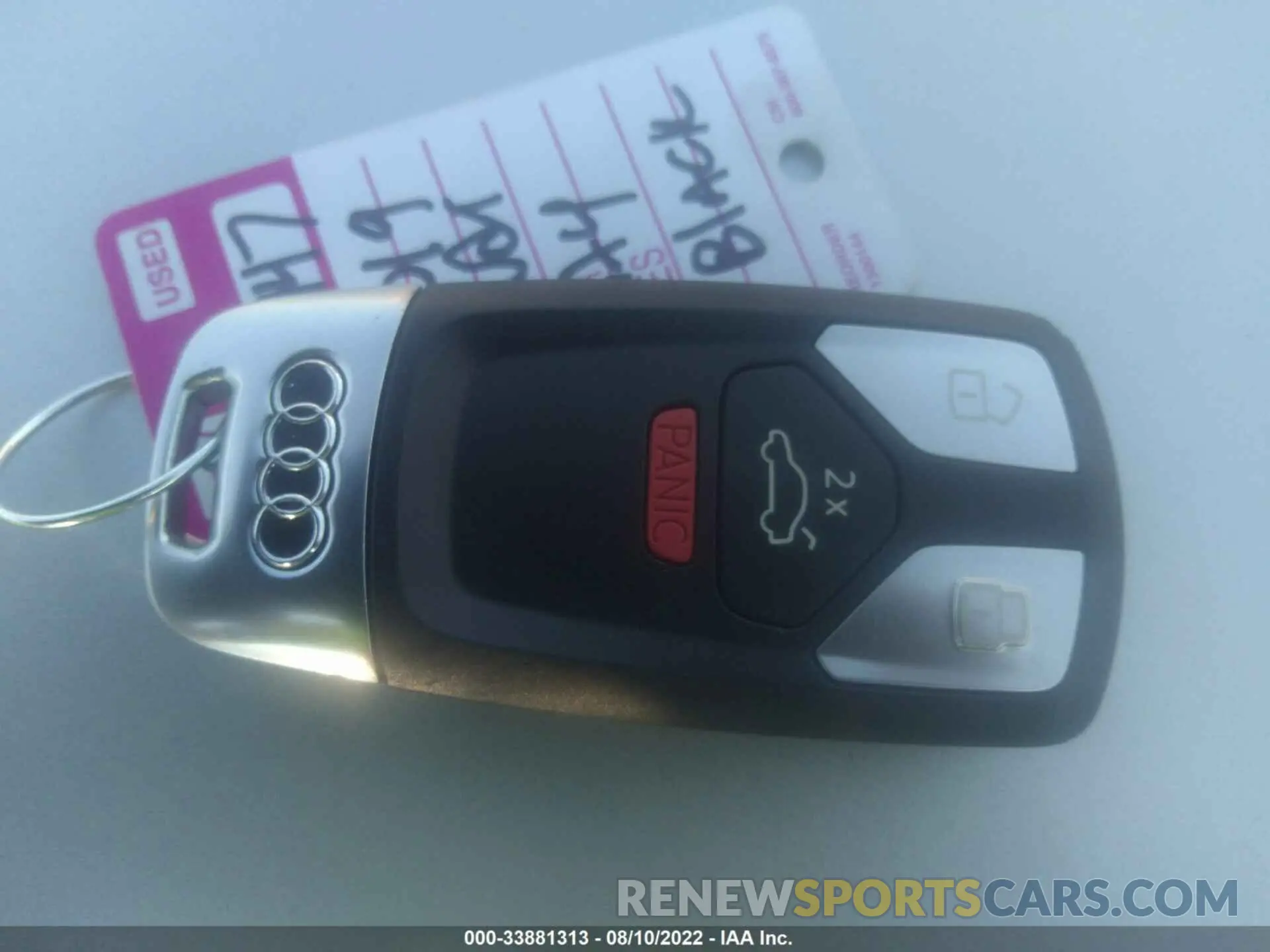 11 fotografías del automóvil dañado WAUENAF42KN018137 AUDI A4 2019