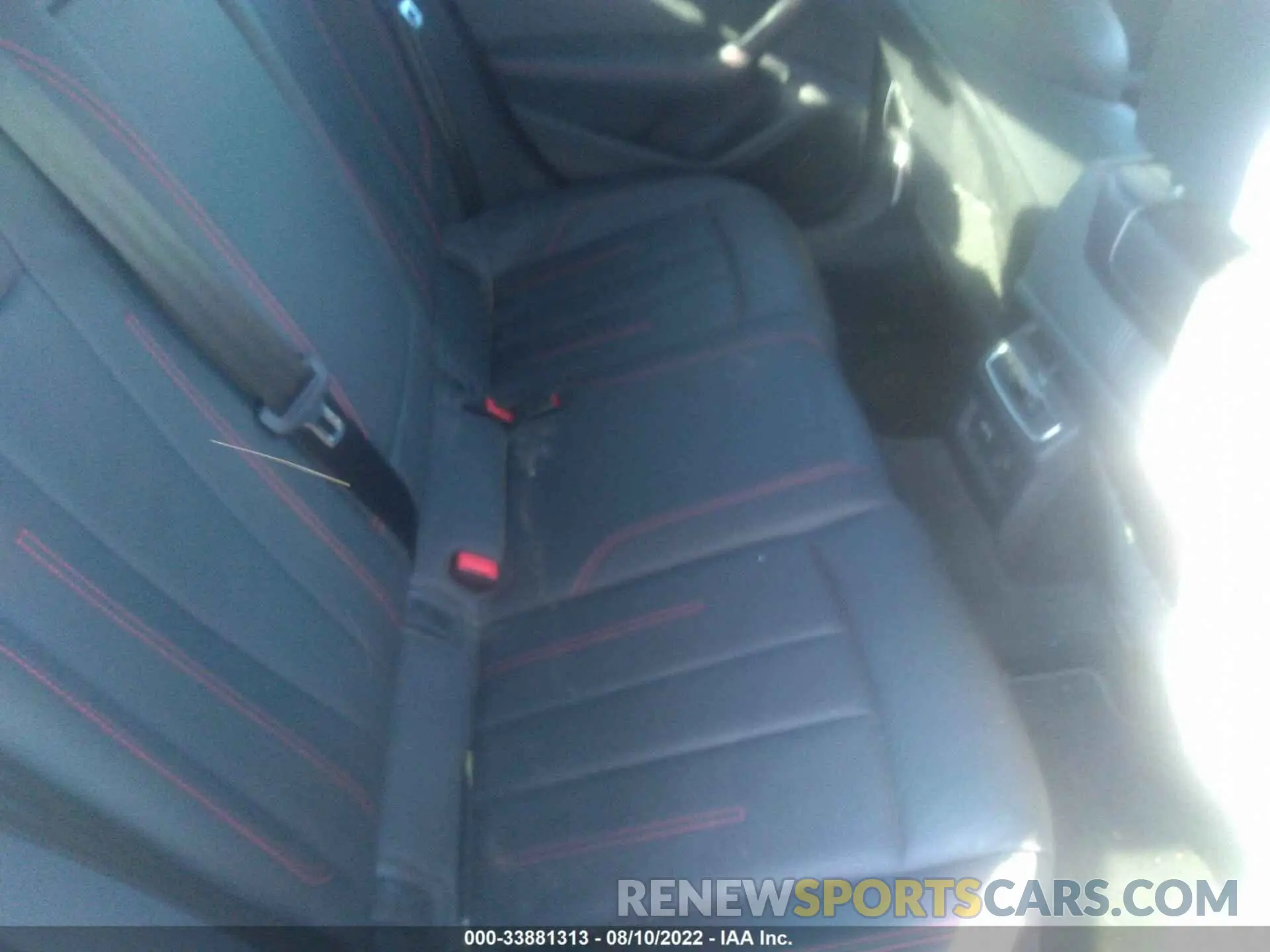 8 fotografías del automóvil dañado WAUENAF42KN018137 AUDI A4 2019