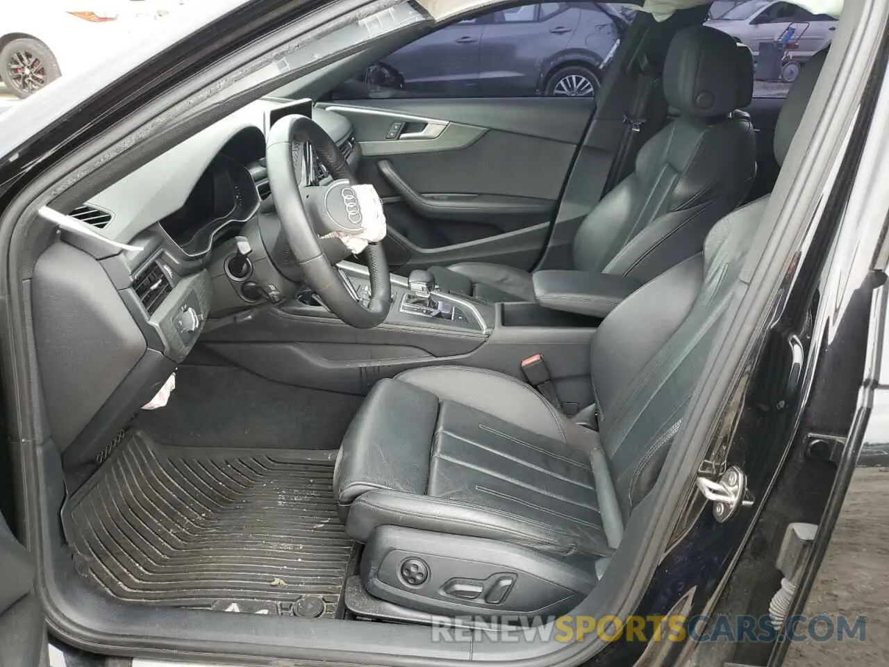 7 fotografías del automóvil dañado WAUENAF42KN020843 AUDI A4 2019