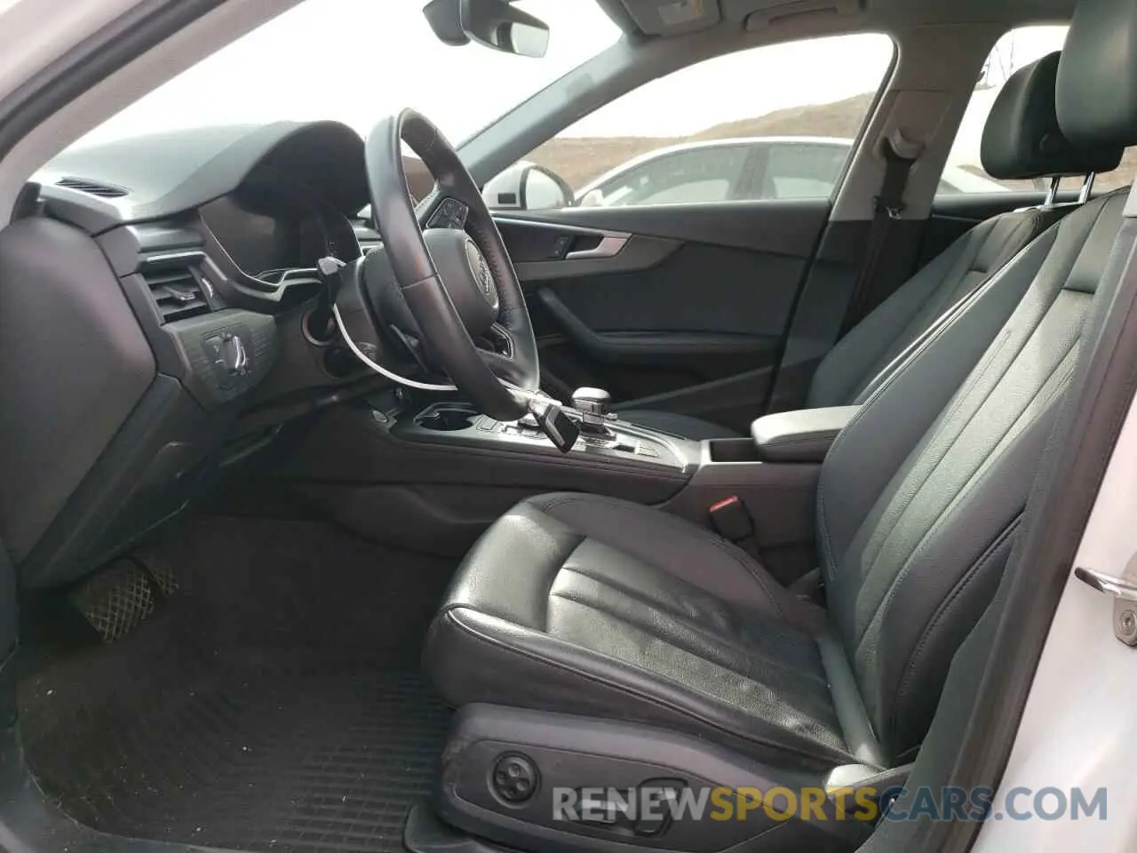 7 fotografías del automóvil dañado WAUENAF43KA037058 AUDI A4 2019