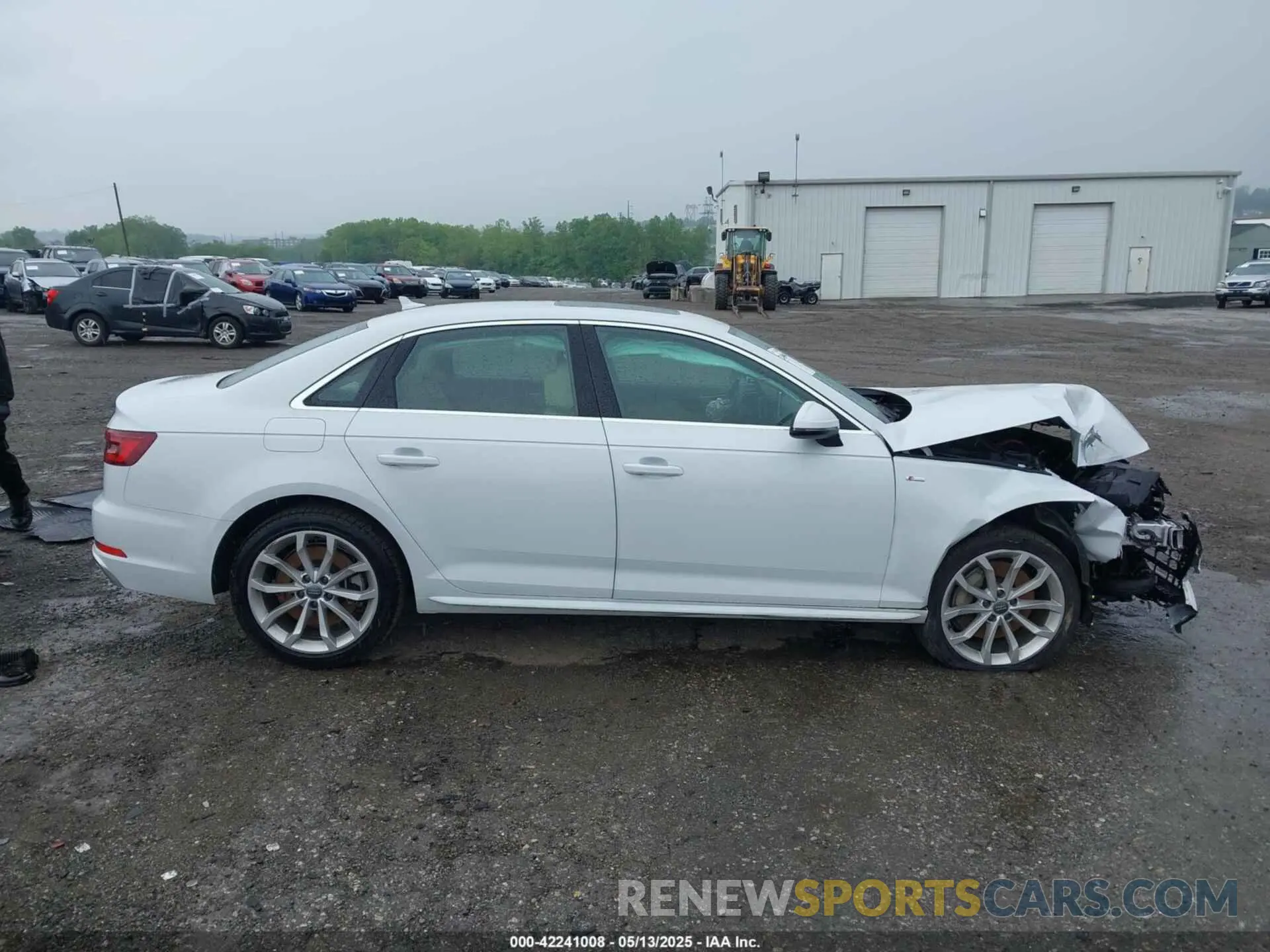 14 fotografías del automóvil dañado WAUENAF43KN005008 AUDI A4 2019
