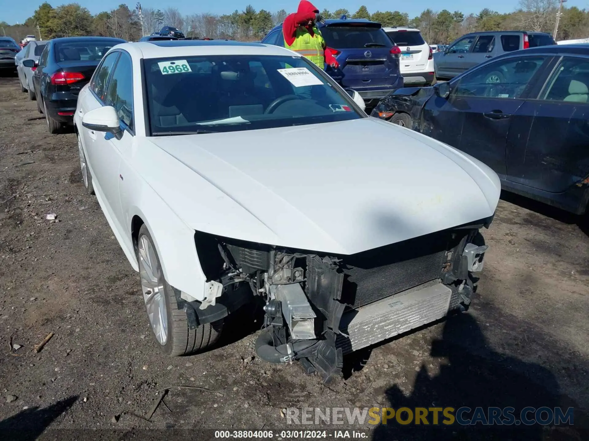 12 fotografías del automóvil dañado WAUENAF44KA070084 AUDI A4 2019