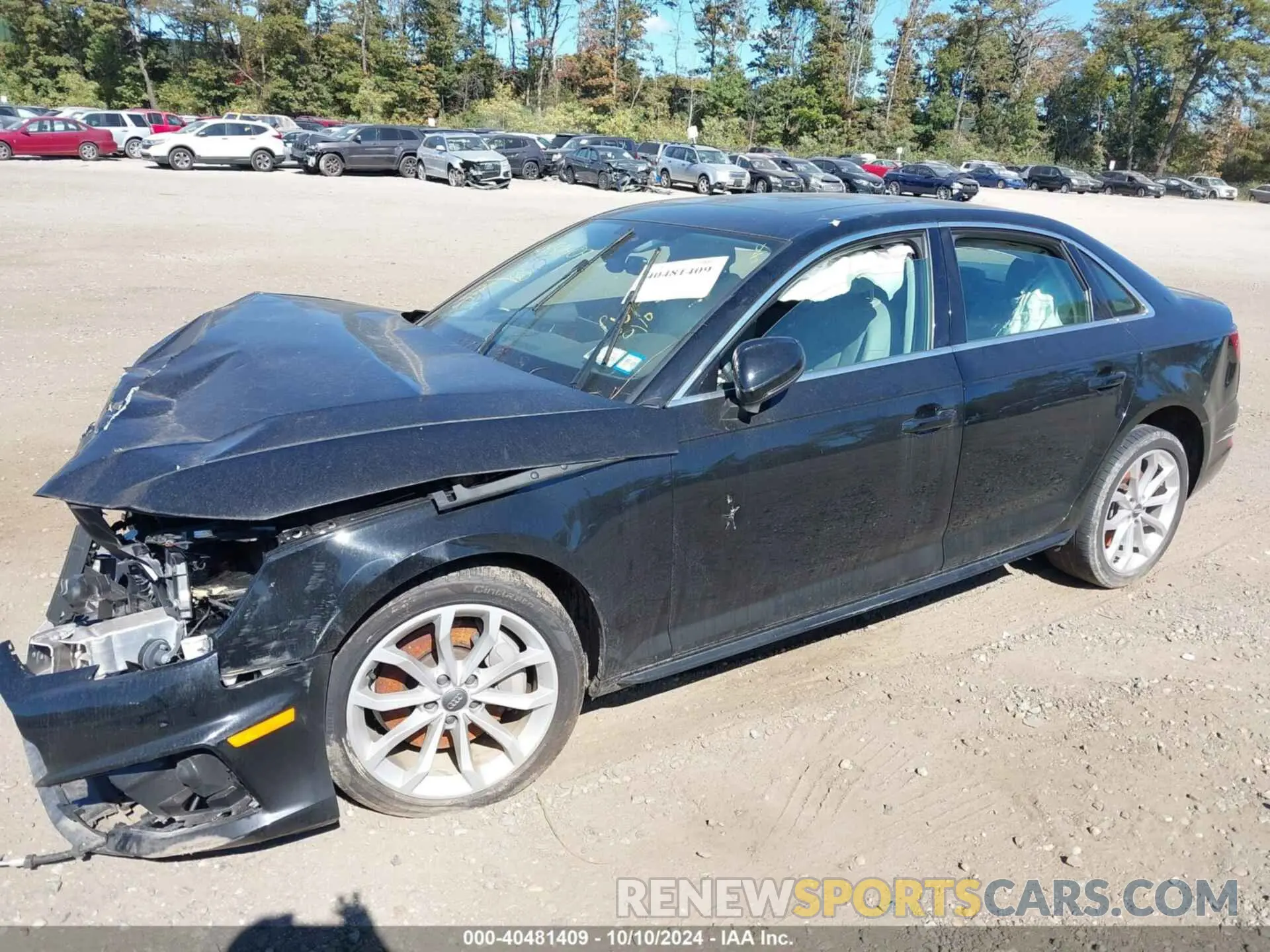 13 fotografías del automóvil dañado WAUENAF44KN016048 AUDI A4 2019