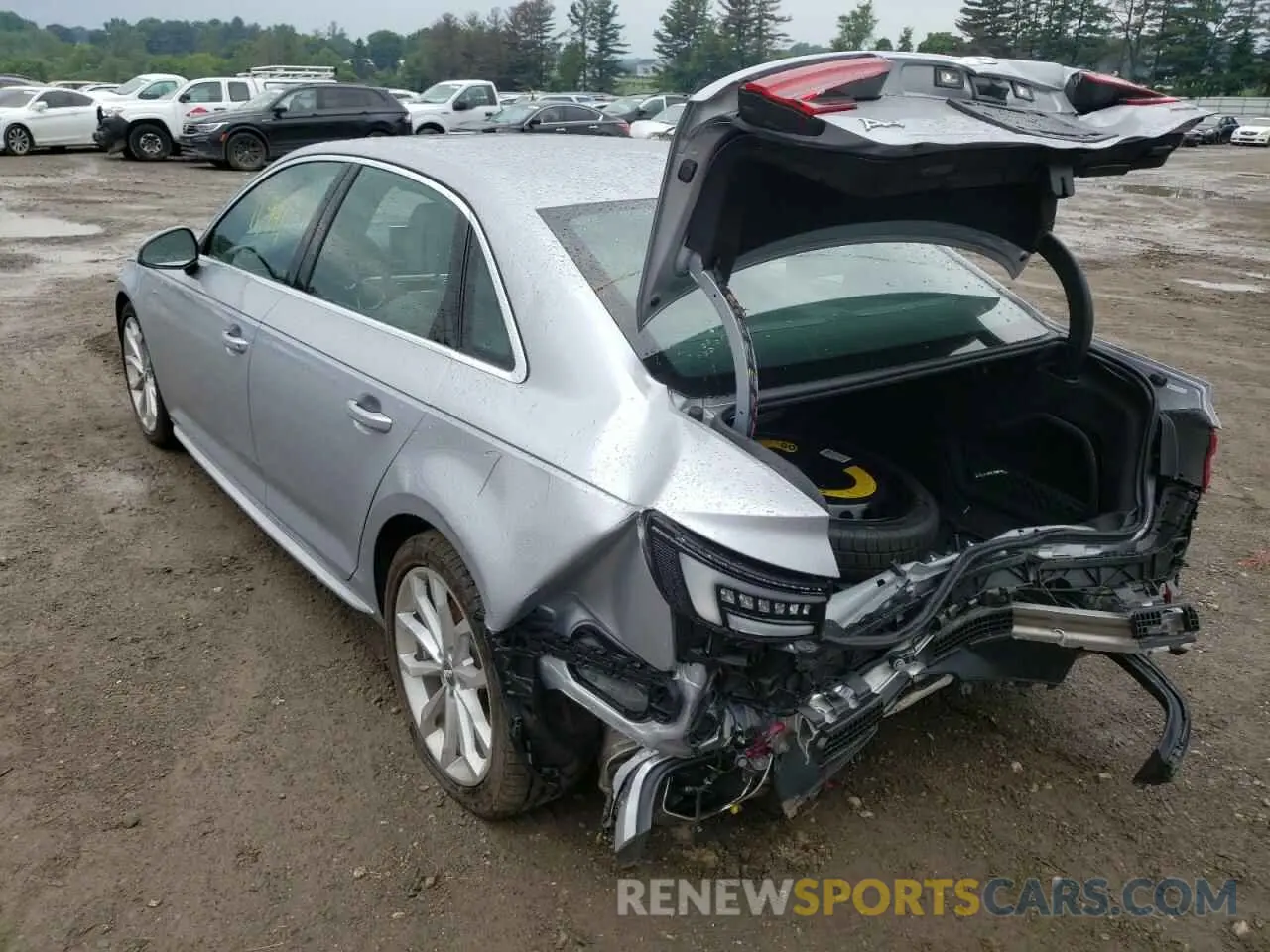 3 fotografías del automóvil dañado WAUENAF45KA096919 AUDI A4 2019