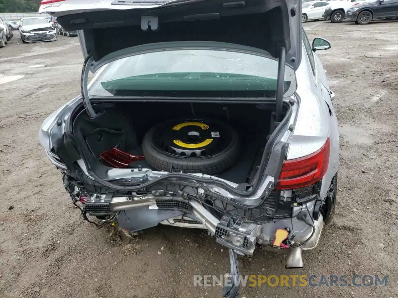 9 fotografías del automóvil dañado WAUENAF45KA096919 AUDI A4 2019