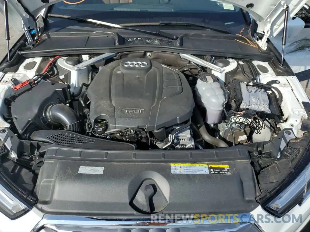 7 fotografías del automóvil dañado WAUENAF45KN011604 AUDI A4 2019