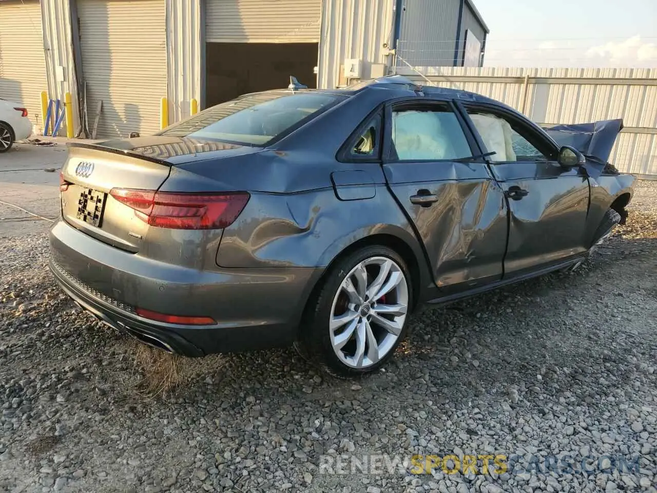 3 fotografías del automóvil dañado WAUENAF46KA076310 AUDI A4 2019