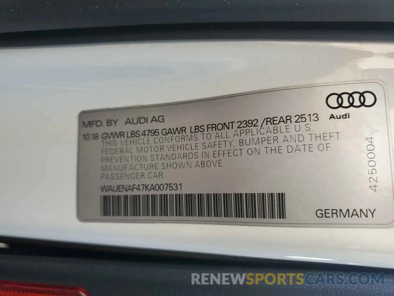 13 fotografías del automóvil dañado WAUENAF47KA007531 AUDI A4 2019