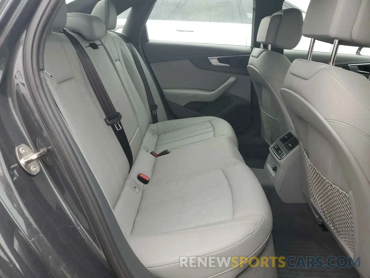 10 fotografías del automóvil dañado WAUENAF47KN005979 AUDI A4 2019