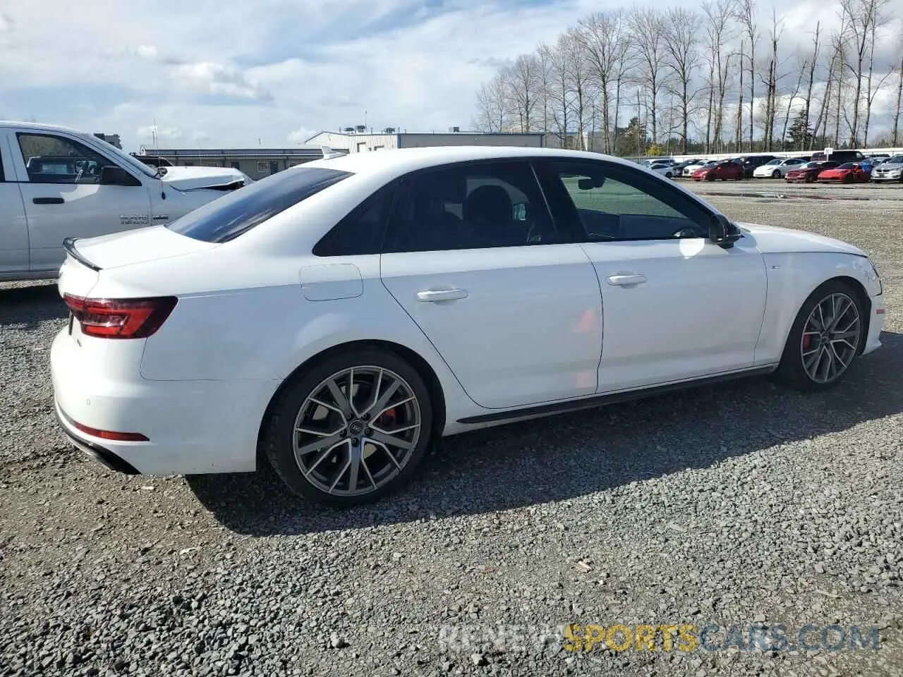 3 fotografías del automóvil dañado WAUENAF48KA076115 AUDI A4 2019