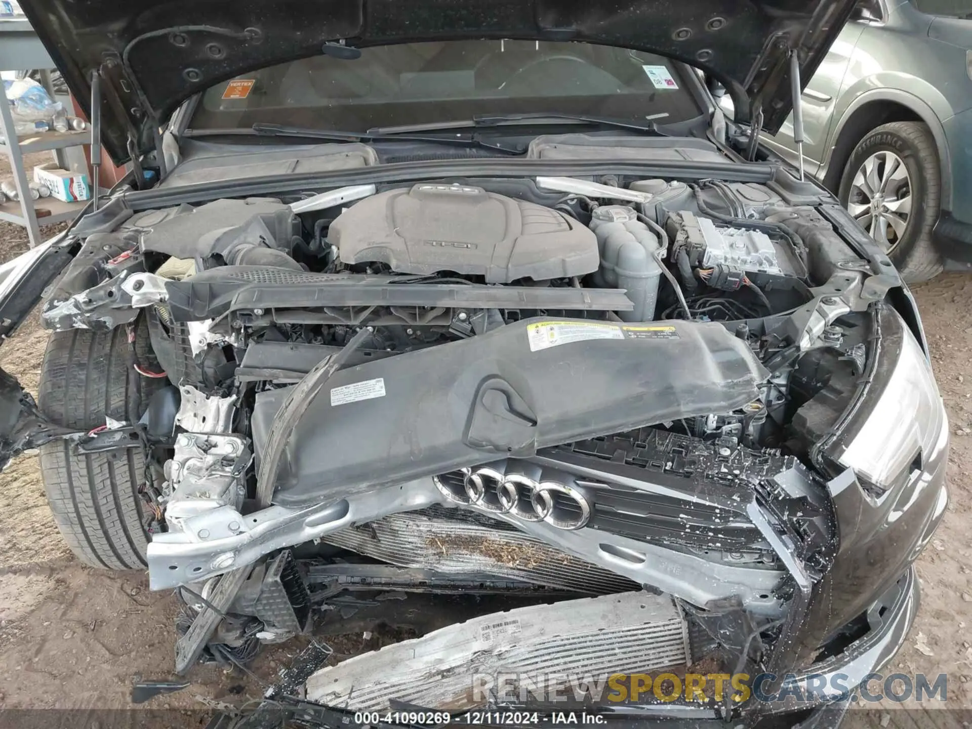 10 fotografías del automóvil dañado WAUENAF49KA048291 AUDI A4 2019