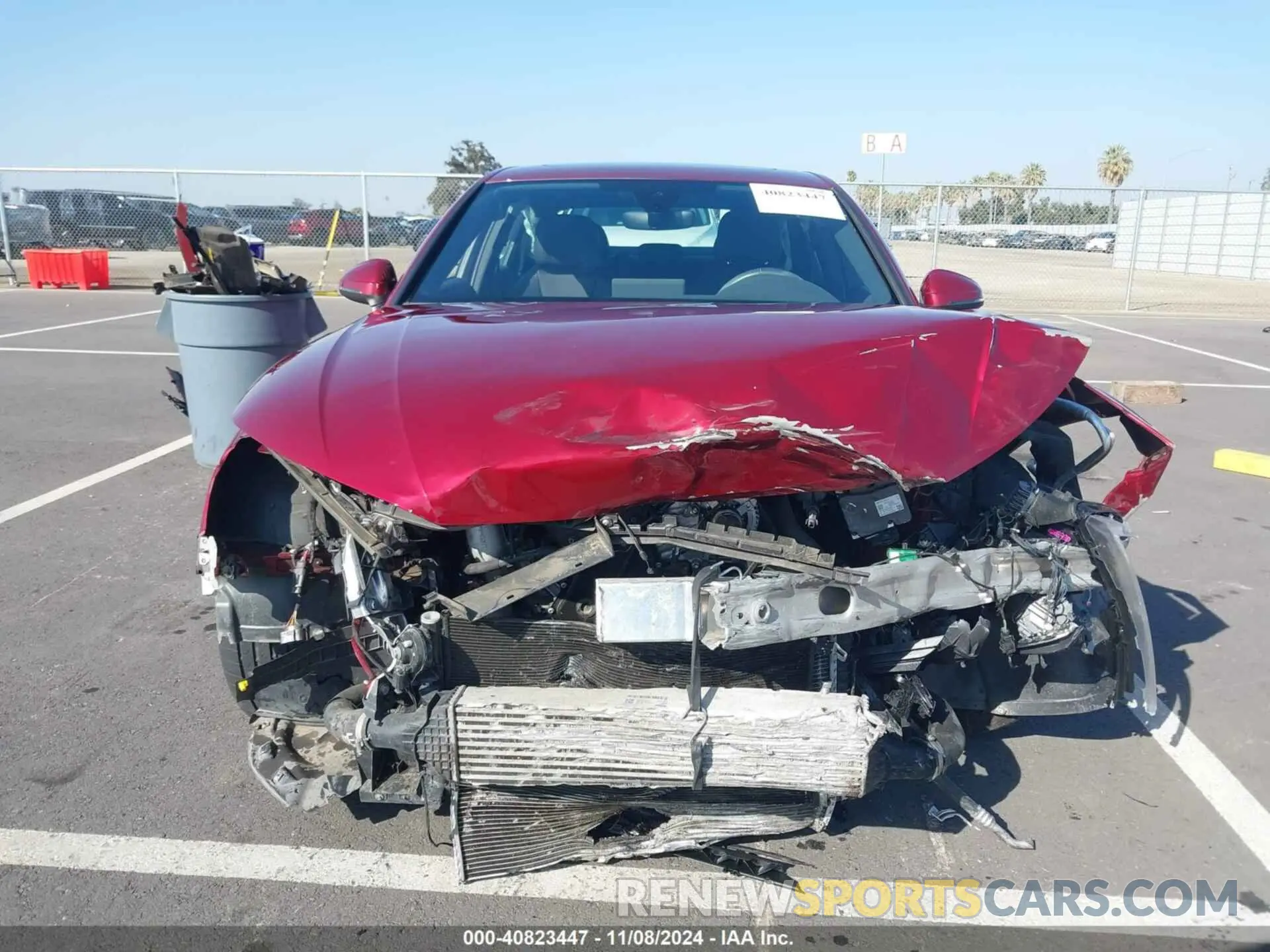 13 fotografías del automóvil dañado WAUENAF49KA050526 AUDI A4 2019