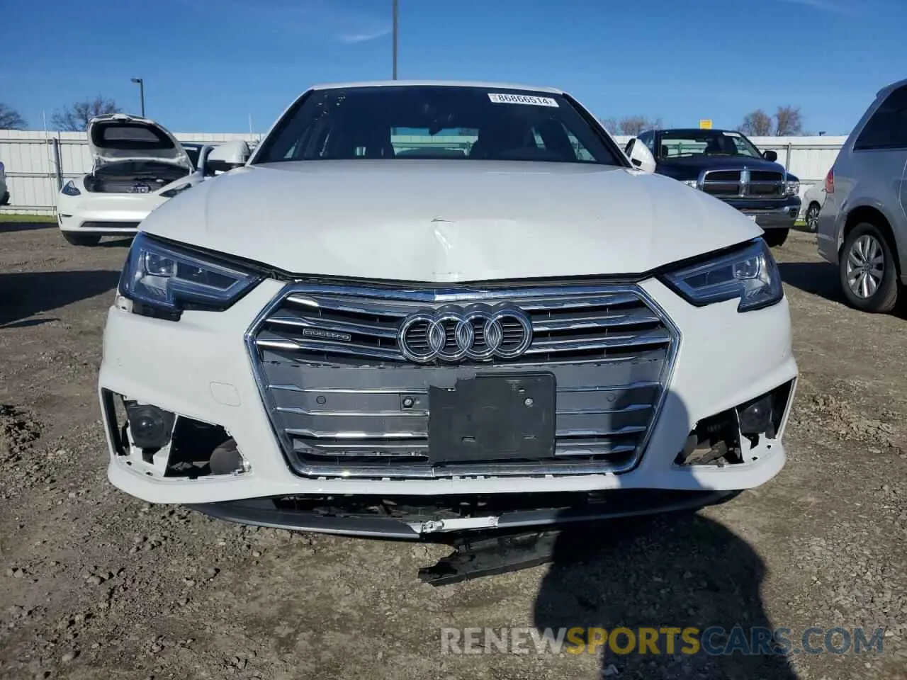 5 fotografías del automóvil dañado WAUENAF4XKA073104 AUDI A4 2019