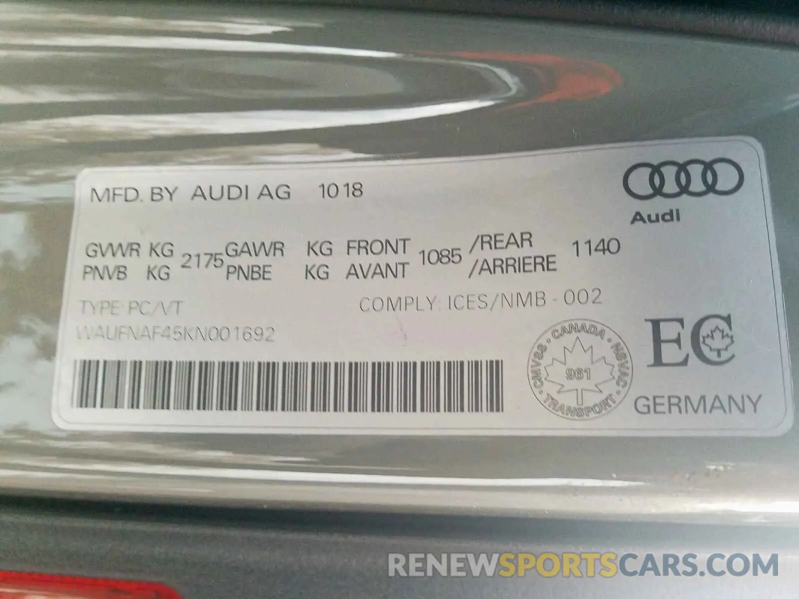 10 fotografías del automóvil dañado WAUFNAF45KN001692 AUDI A4 2019