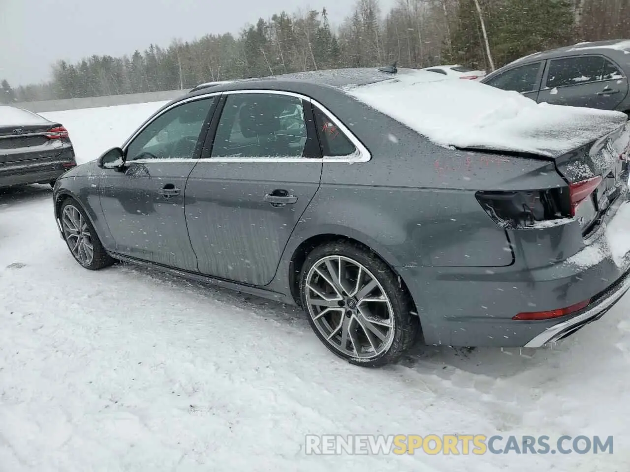 2 fotografías del automóvil dañado WAUFNAF47KA121646 AUDI A4 2019