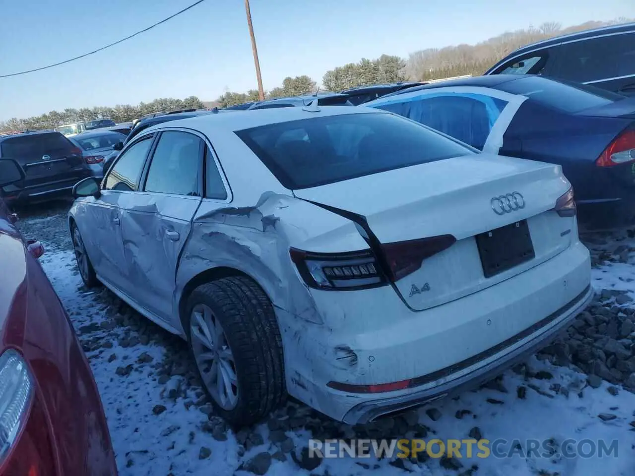 2 fotografías del automóvil dañado WAUFNAF47KN003184 AUDI A4 2019