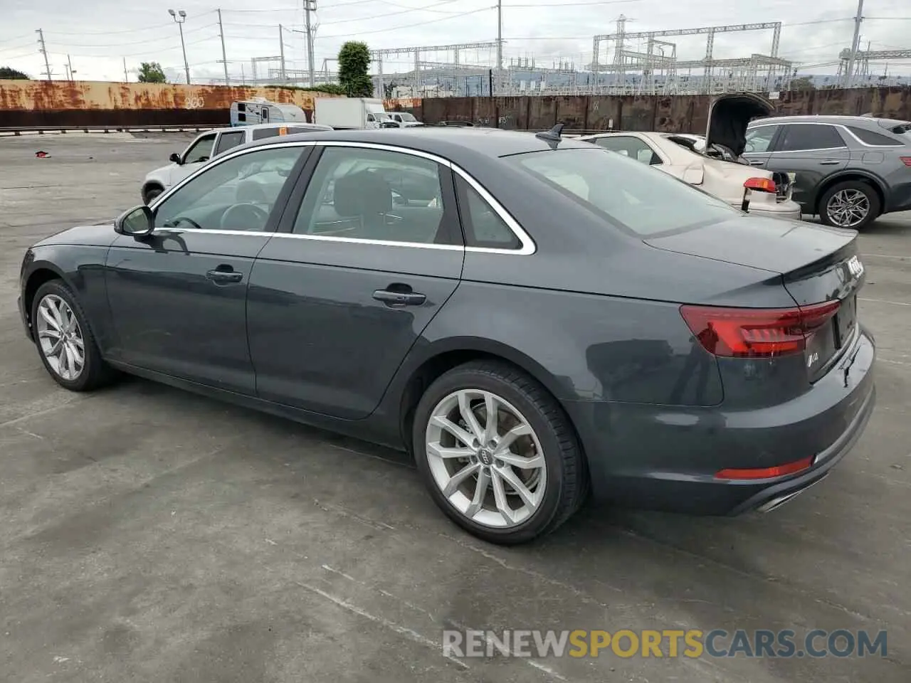 2 fotografías del automóvil dañado WAUGMAF40KN005026 AUDI A4 2019