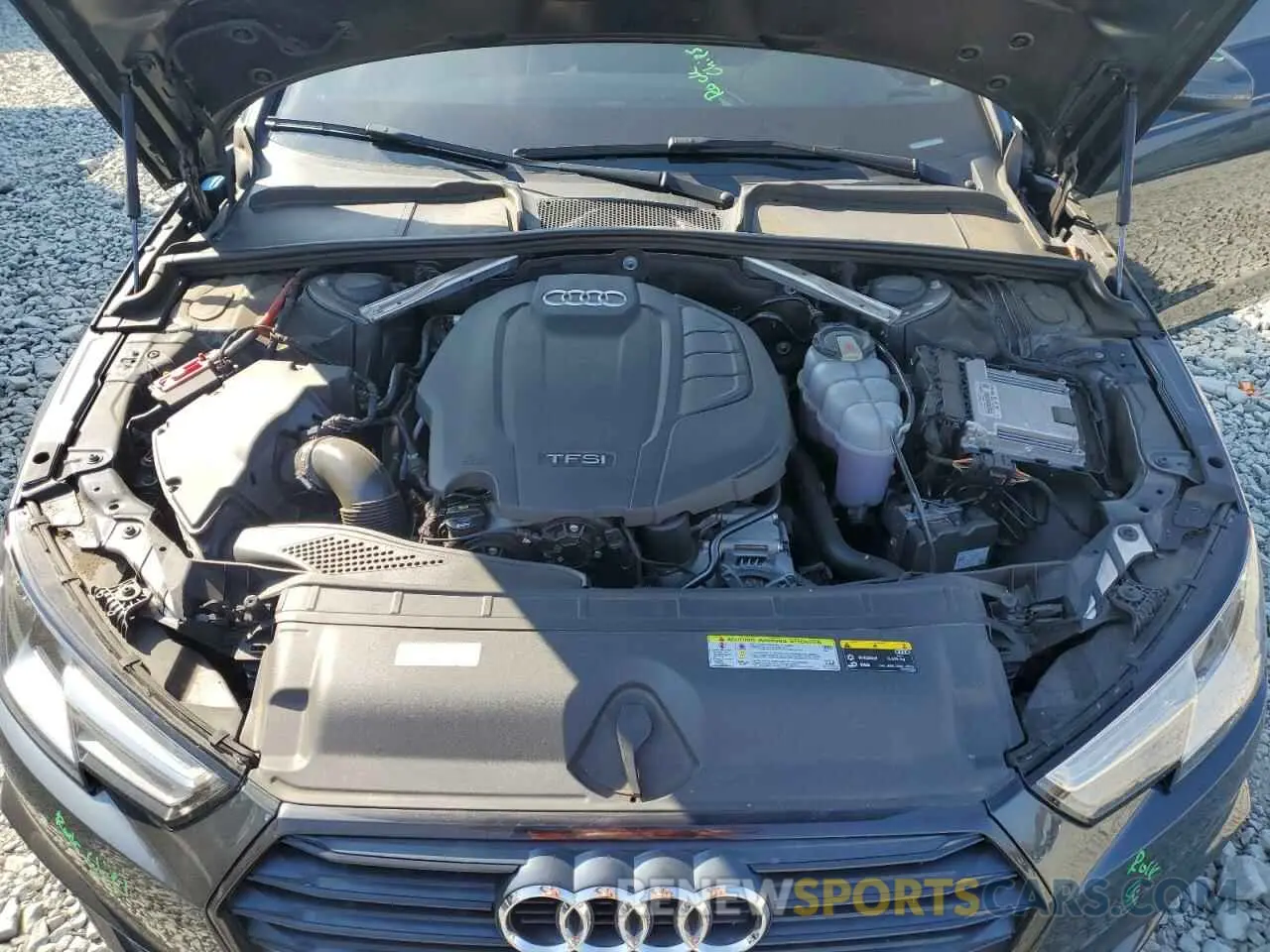 11 fotografías del automóvil dañado WAUGMAF40KN020612 AUDI A4 2019