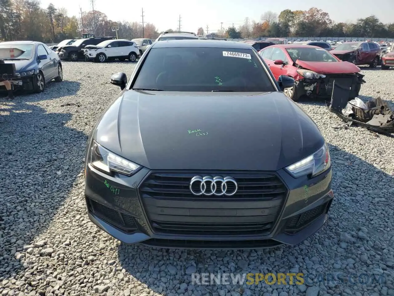 5 fotografías del automóvil dañado WAUGMAF40KN020612 AUDI A4 2019