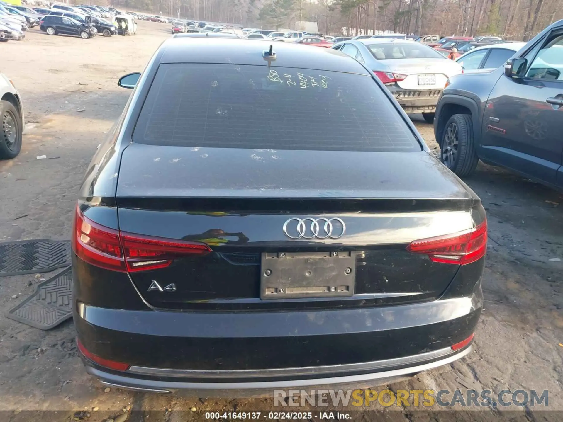 16 fotografías del automóvil dañado WAUGMAF41KN004404 AUDI A4 2019