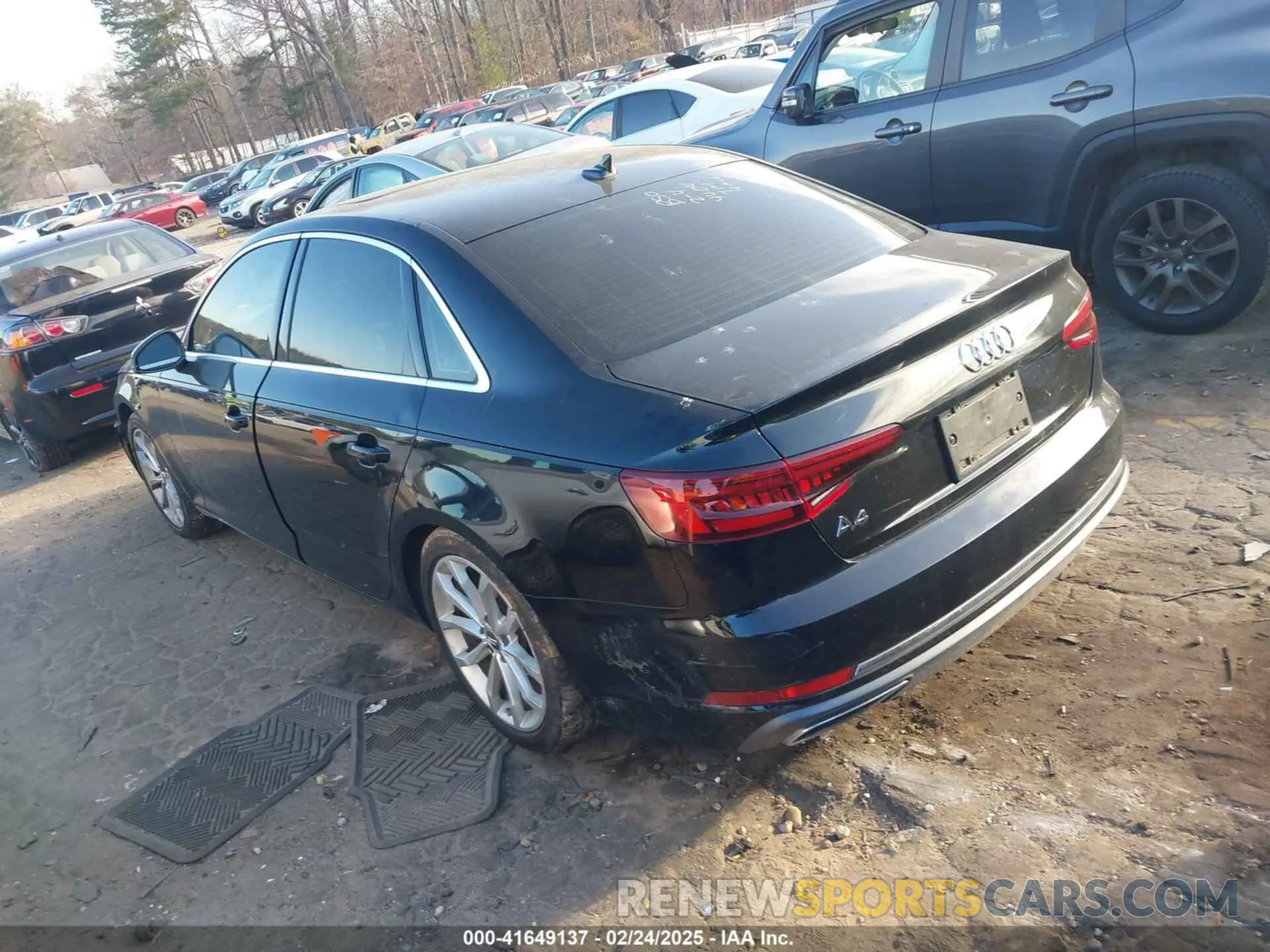 3 fotografías del automóvil dañado WAUGMAF41KN004404 AUDI A4 2019