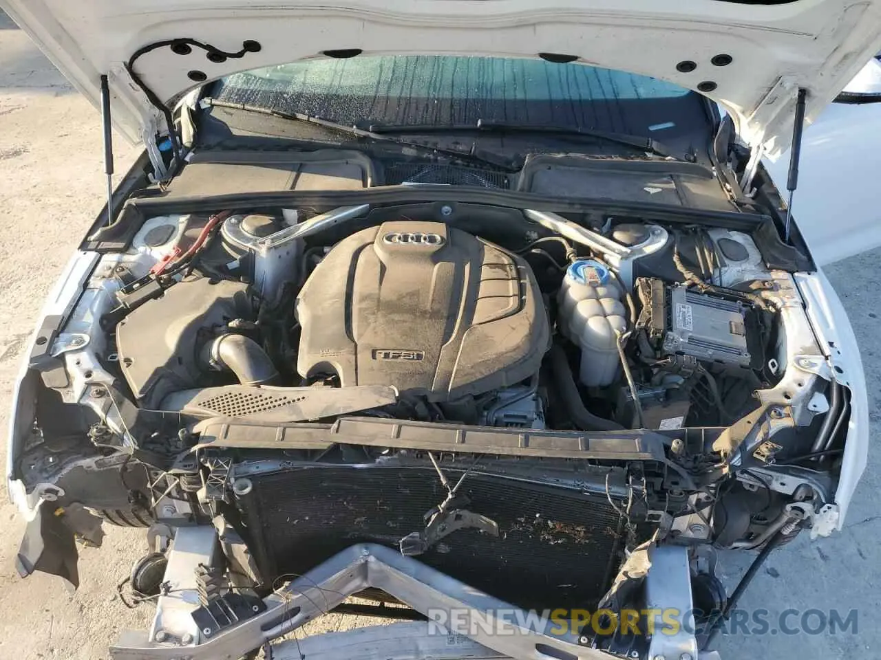 11 fotografías del automóvil dañado WAUGMAF41KN007643 AUDI A4 2019