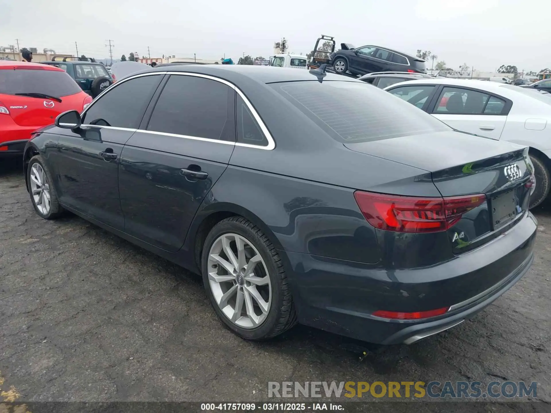 3 fotografías del automóvil dañado WAUGMAF44KA060327 AUDI A4 2019
