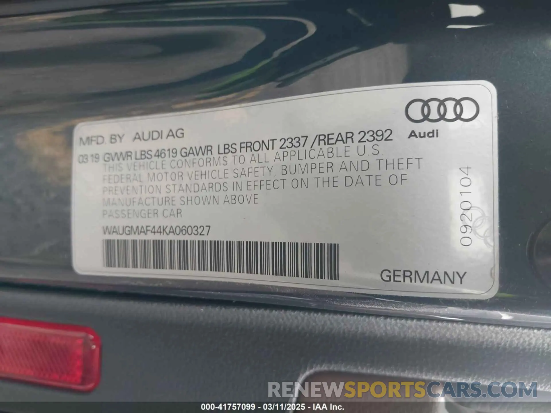9 fotografías del automóvil dañado WAUGMAF44KA060327 AUDI A4 2019
