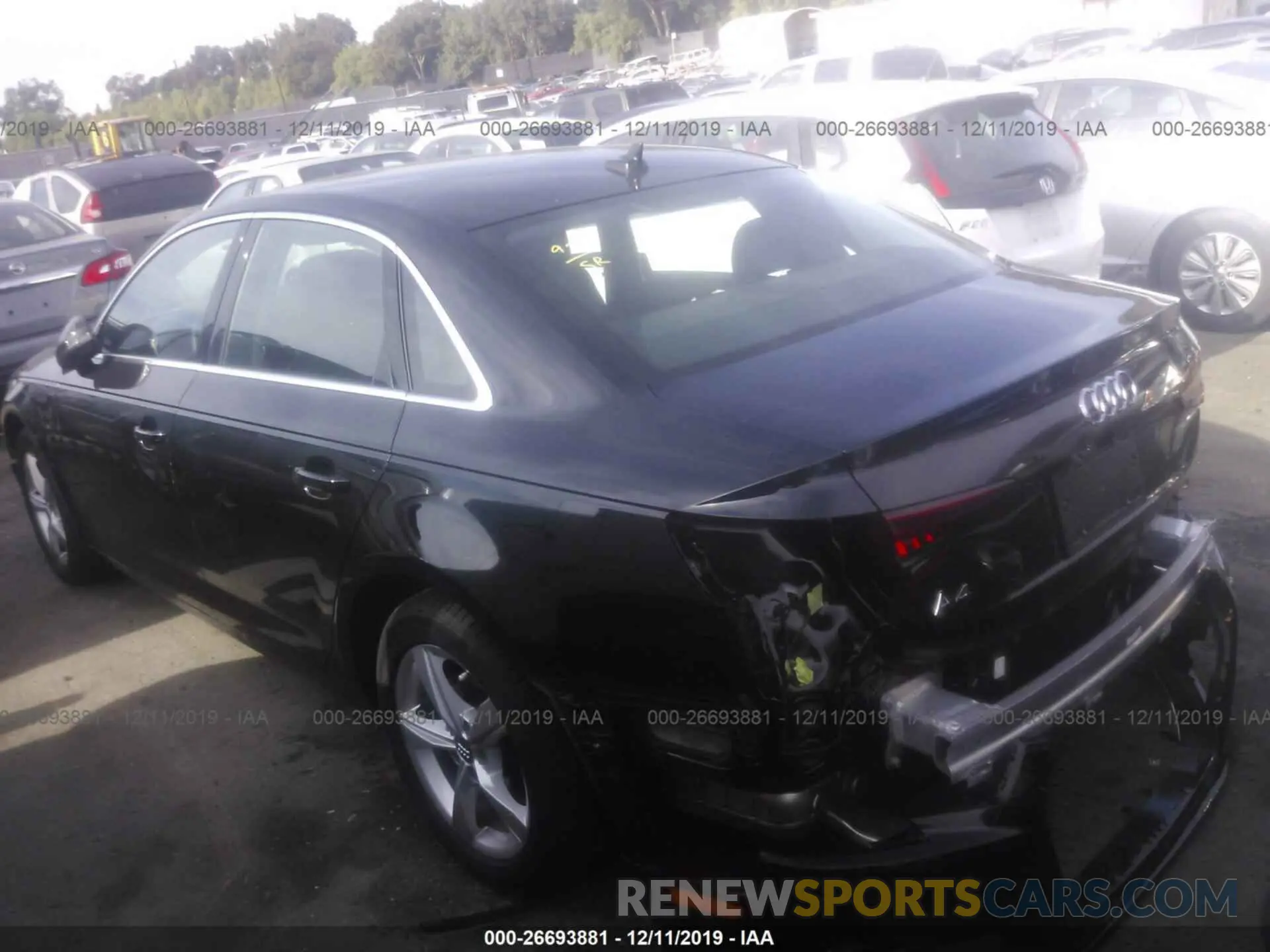3 fotografías del automóvil dañado WAUGMAF46KA041469 AUDI A4 2019