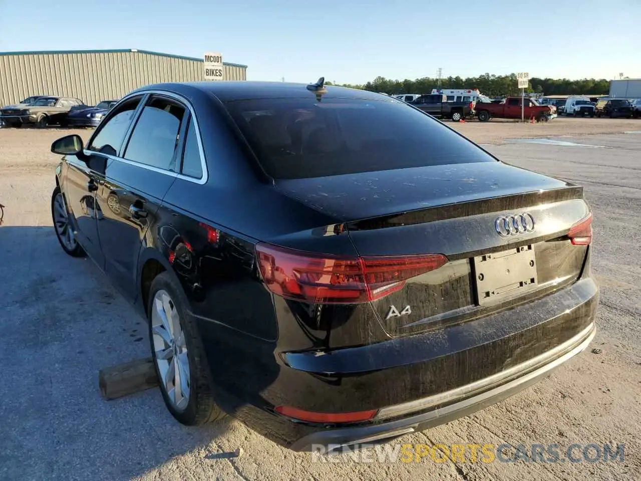 3 fotografías del automóvil dañado WAUGMAF46KA053198 AUDI A4 2019
