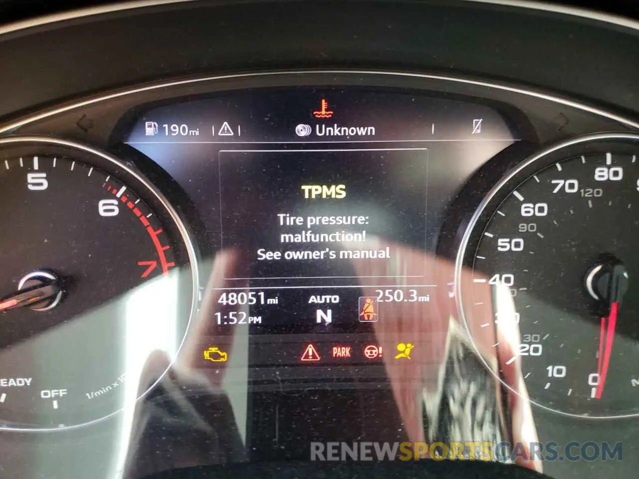 9 fotografías del automóvil dañado WAUGMAF47KA022297 AUDI A4 2019