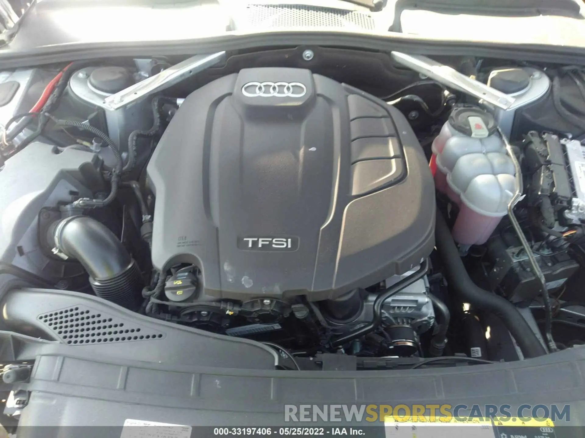 10 fotografías del automóvil dañado WAUGMAF47KN016654 AUDI A4 2019