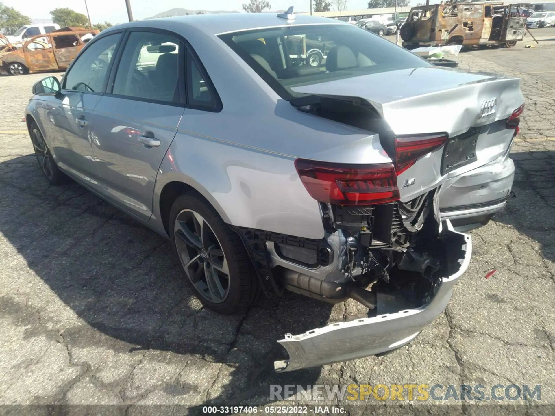 3 fotografías del automóvil dañado WAUGMAF47KN016654 AUDI A4 2019