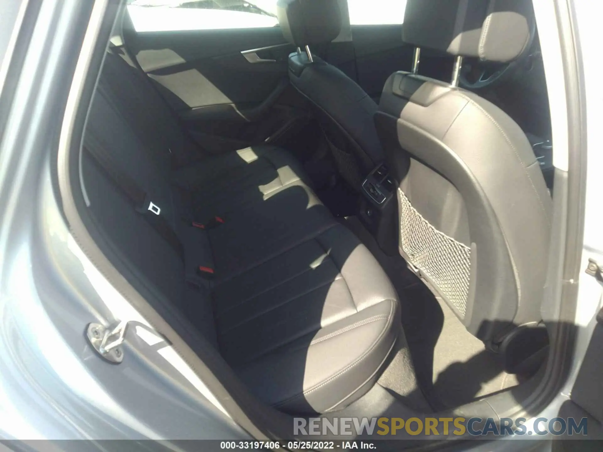 8 fotografías del automóvil dañado WAUGMAF47KN016654 AUDI A4 2019