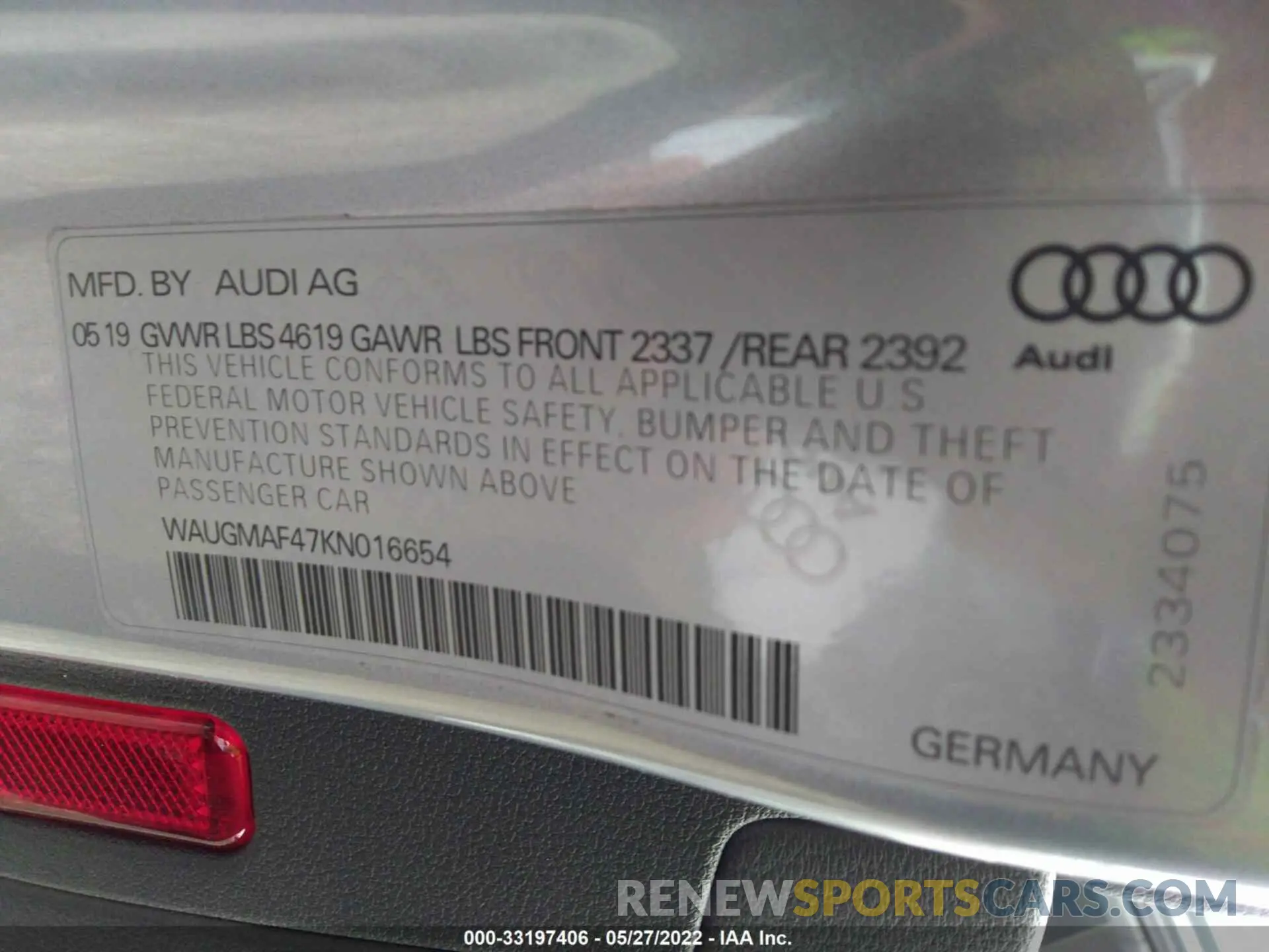 9 fotografías del automóvil dañado WAUGMAF47KN016654 AUDI A4 2019