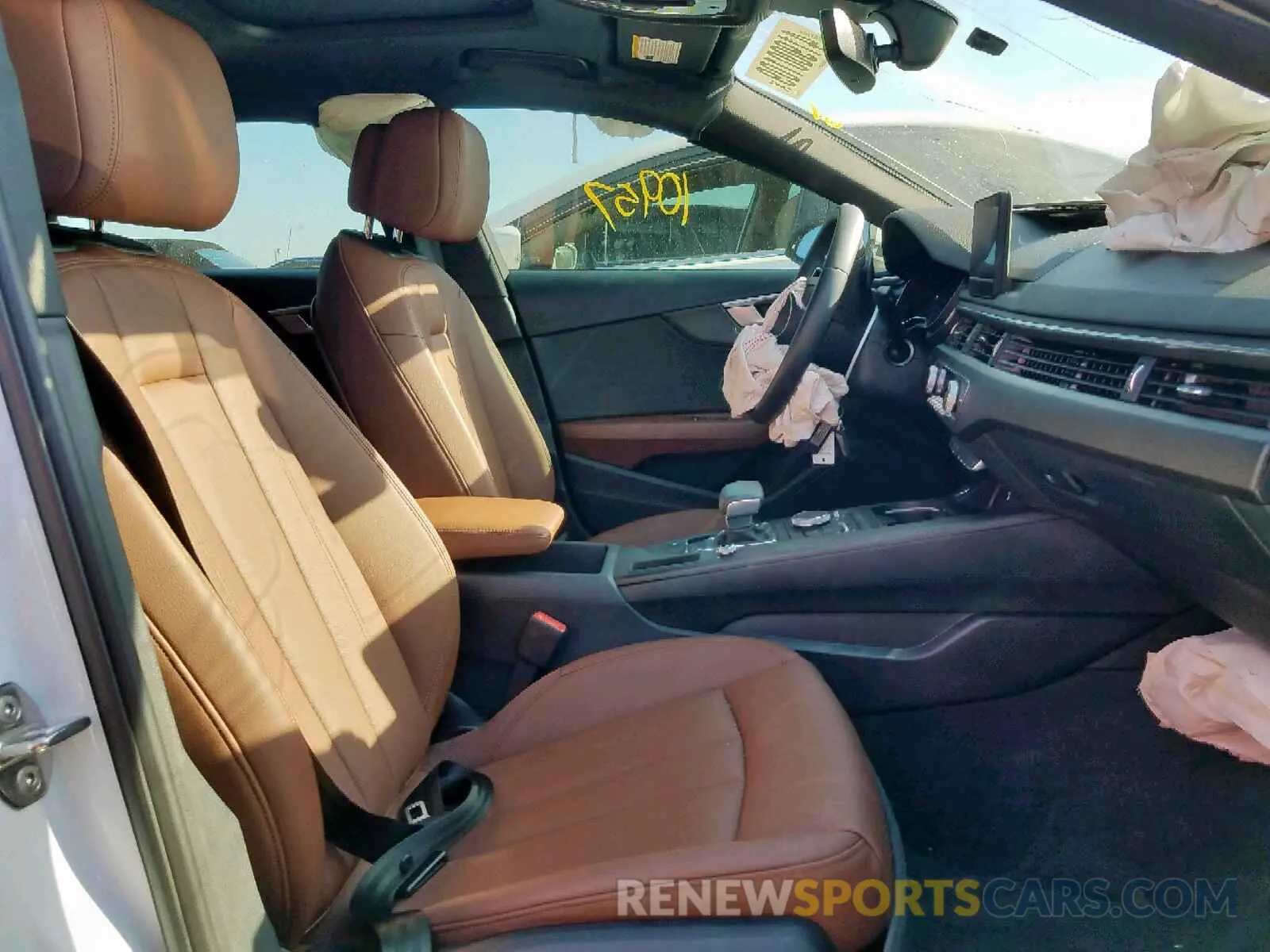 5 fotografías del automóvil dañado WAUGMAF48KN006232 AUDI A4 2019