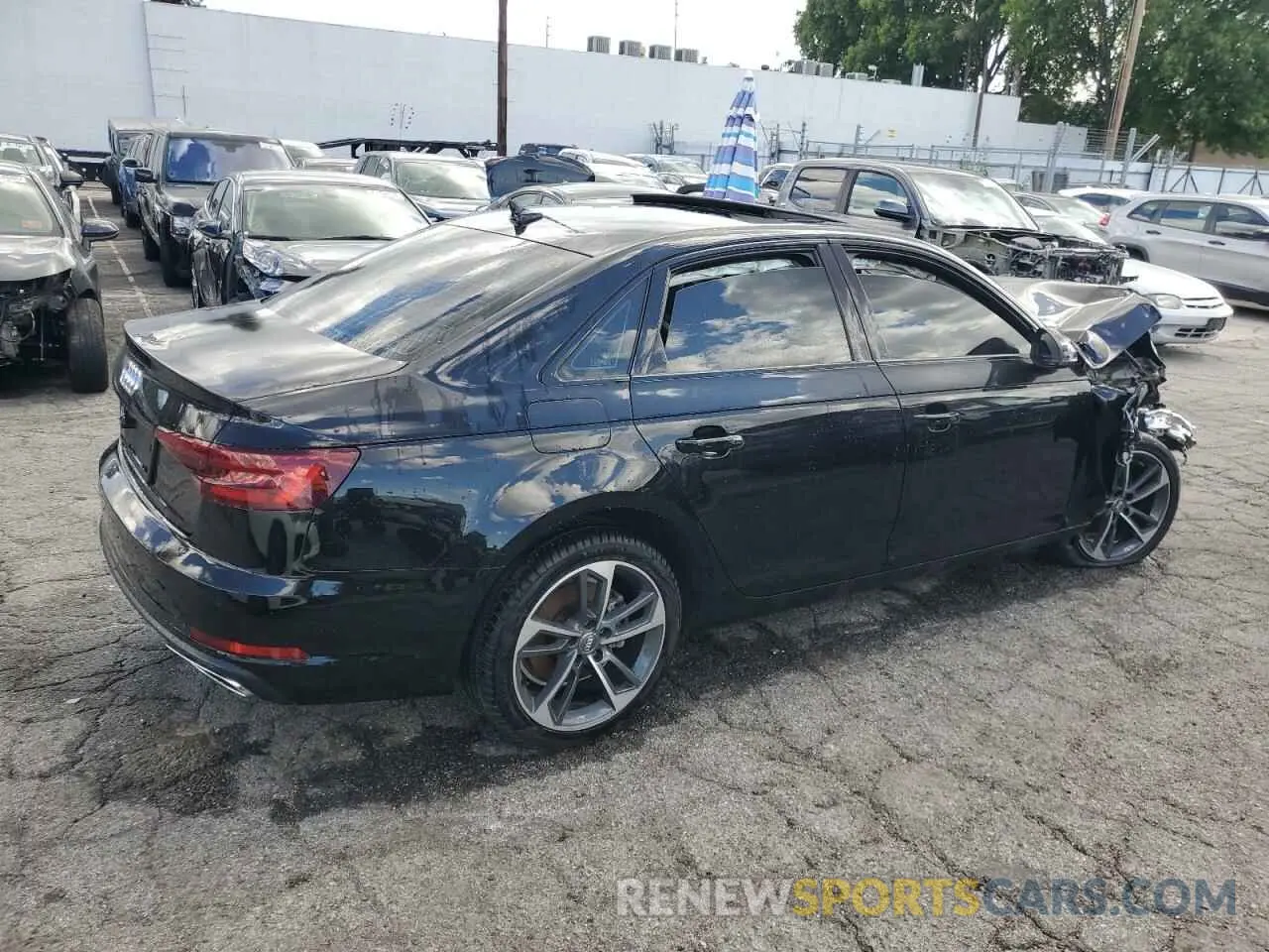 3 fotografías del automóvil dañado WAUGMAF48KN021927 AUDI A4 2019