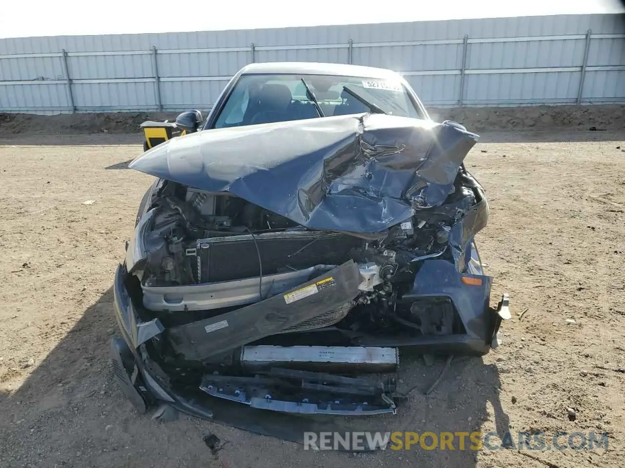 5 fotografías del automóvil dañado WAUGMAF49KA054264 AUDI A4 2019