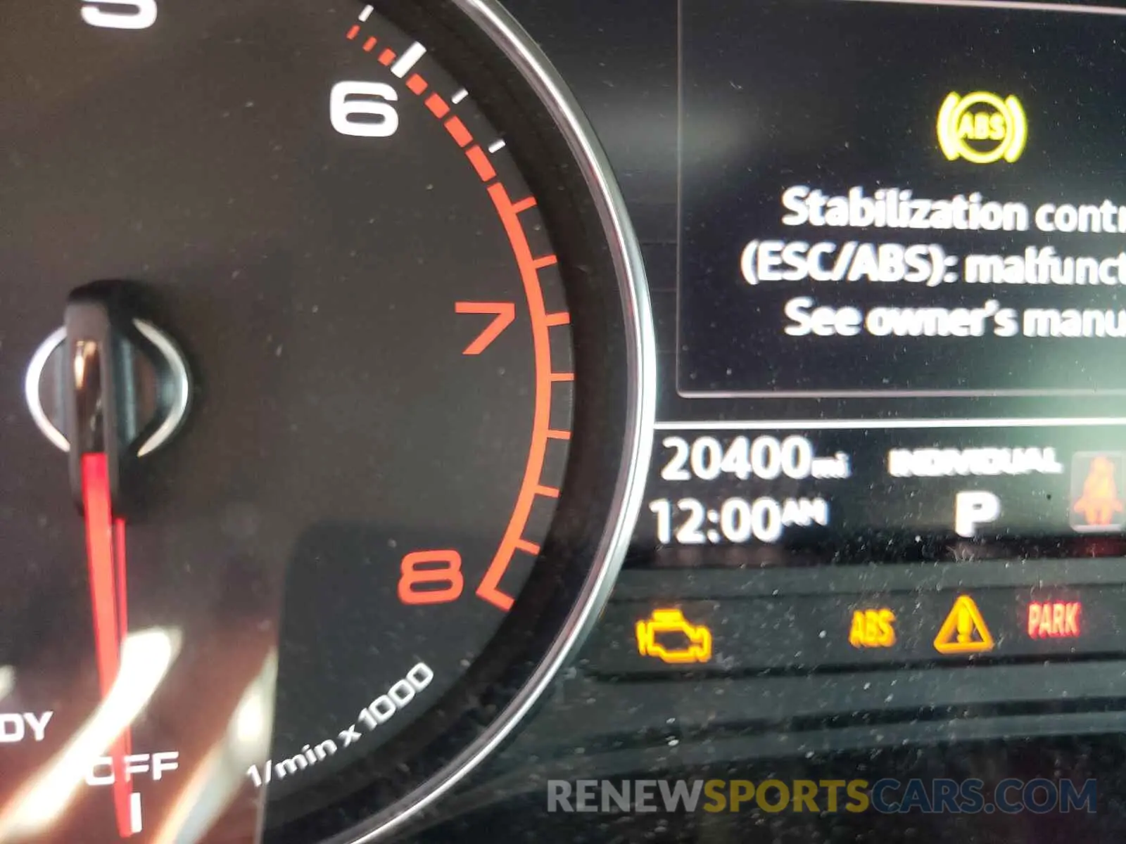 8 fotografías del automóvil dañado WAUGMAF4XKA048456 AUDI A4 2019