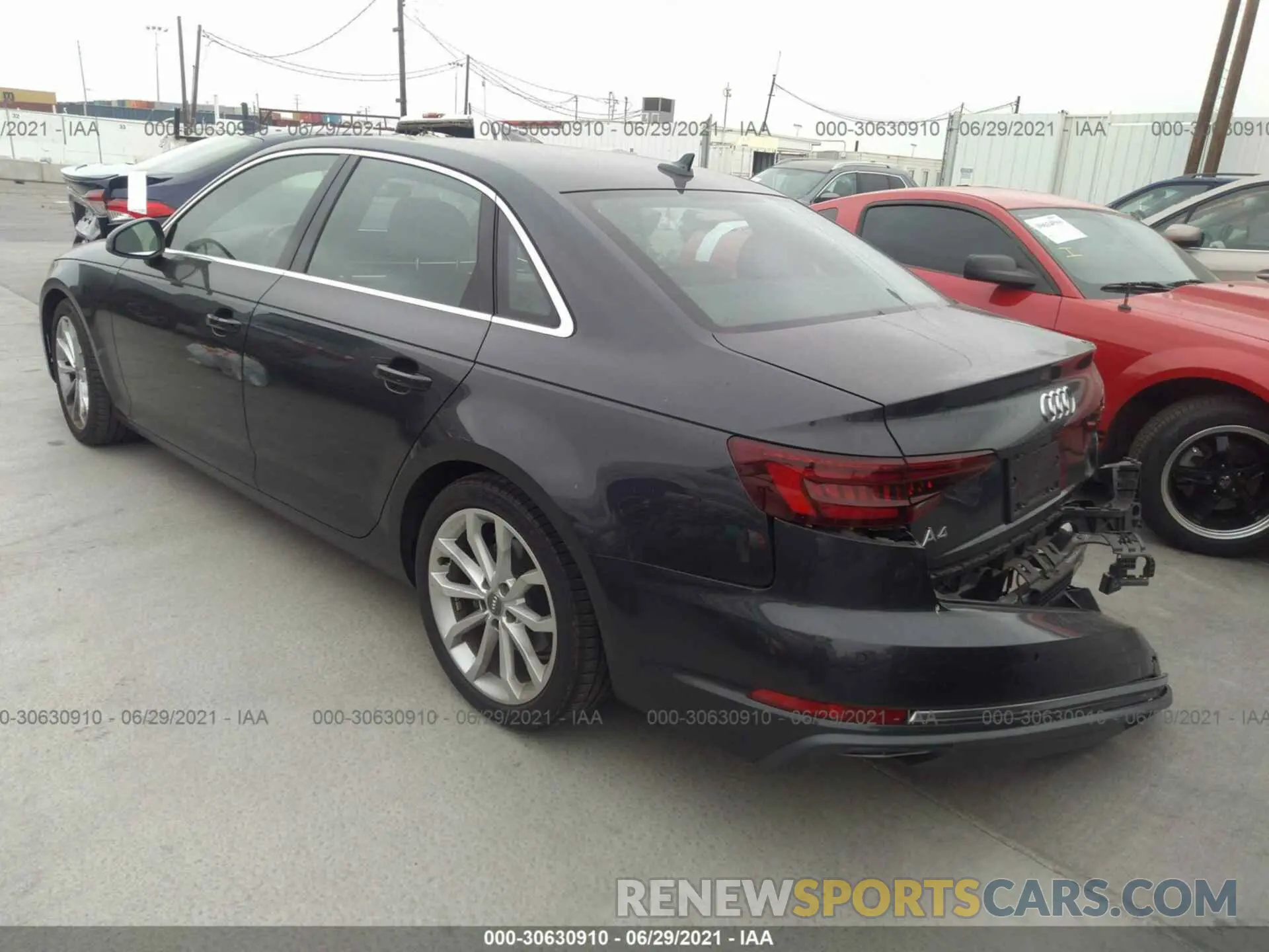 3 fotografías del automóvil dañado WAUHMAF46KN015659 AUDI A4 2019