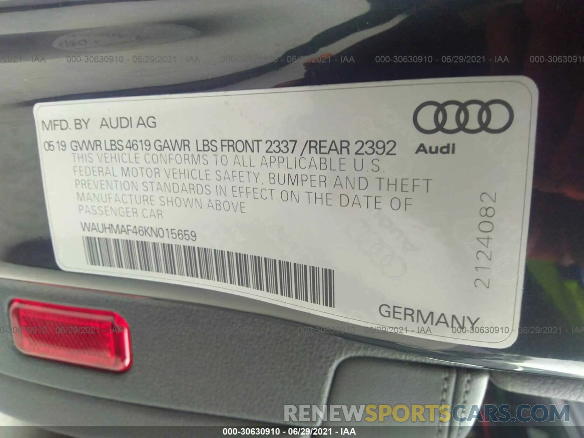 9 fotografías del automóvil dañado WAUHMAF46KN015659 AUDI A4 2019
