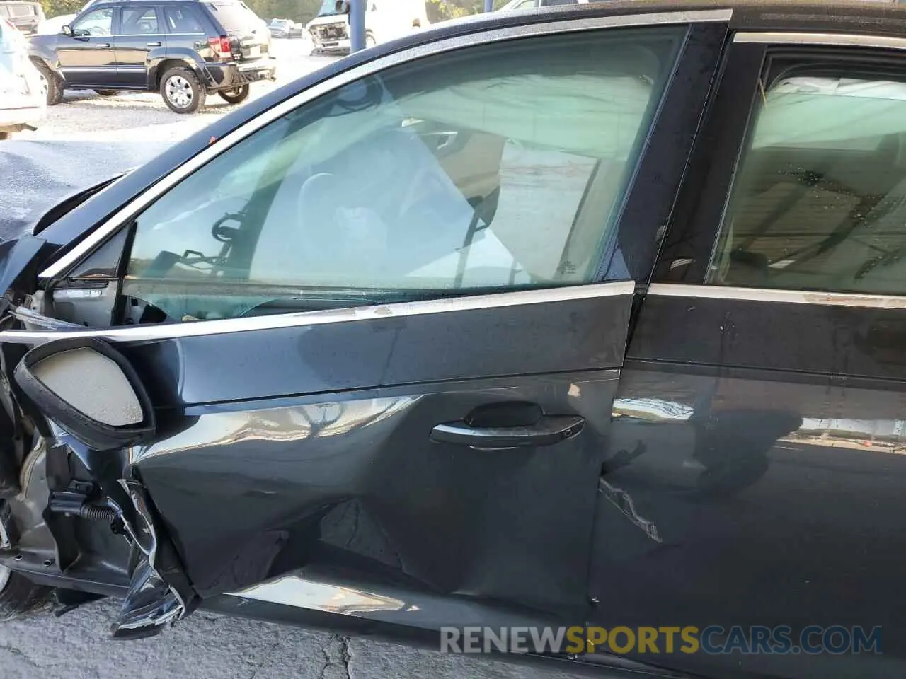 7 fotografías del automóvil dañado WAUHMAF49KN006132 AUDI A4 2019